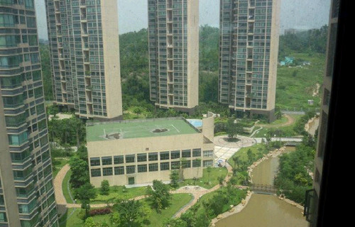 宝安 松岗 地铁口物业 畔山御景花园 性价比高 有投资价值