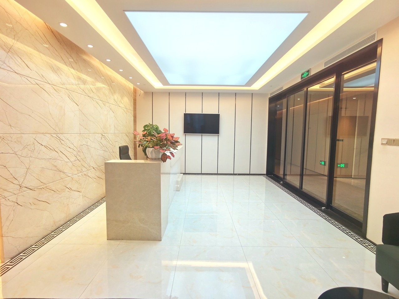 深圳卓越世纪中心二手房房源图片