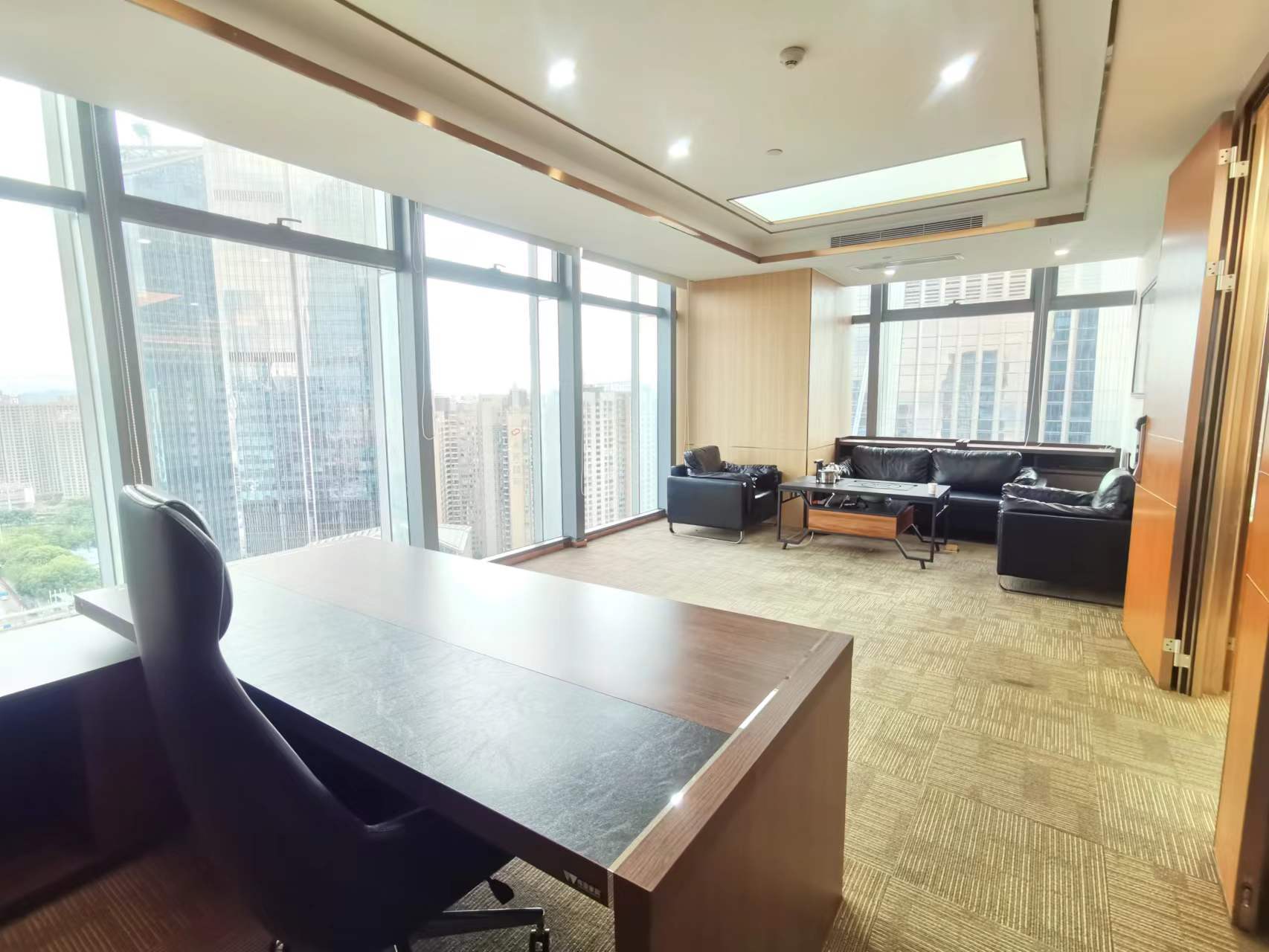 深圳荣超经贸中心二手房房源图片