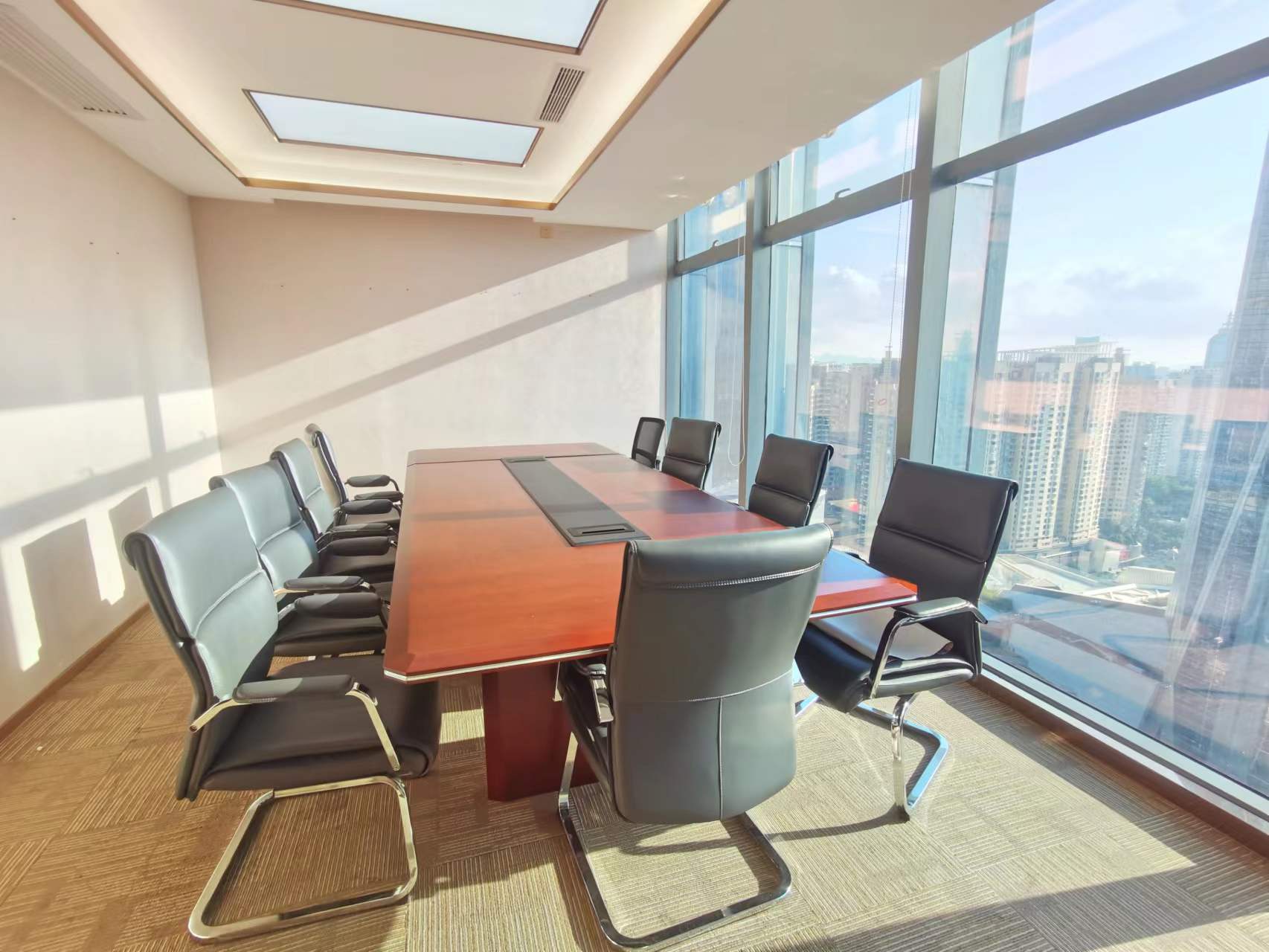 深圳荣超经贸中心二手房房源图片