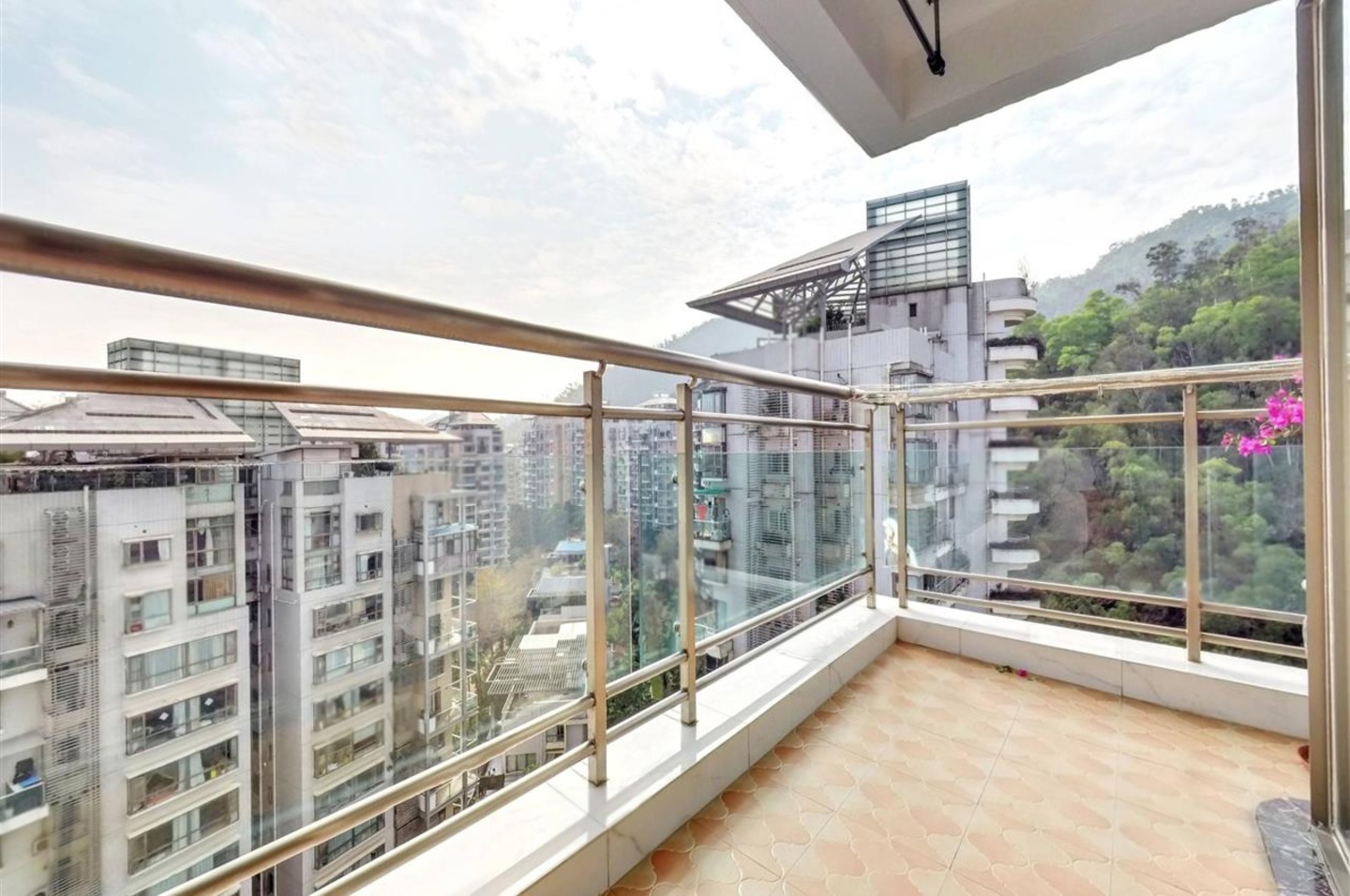 深圳畔山翠谷居二手房房源图片