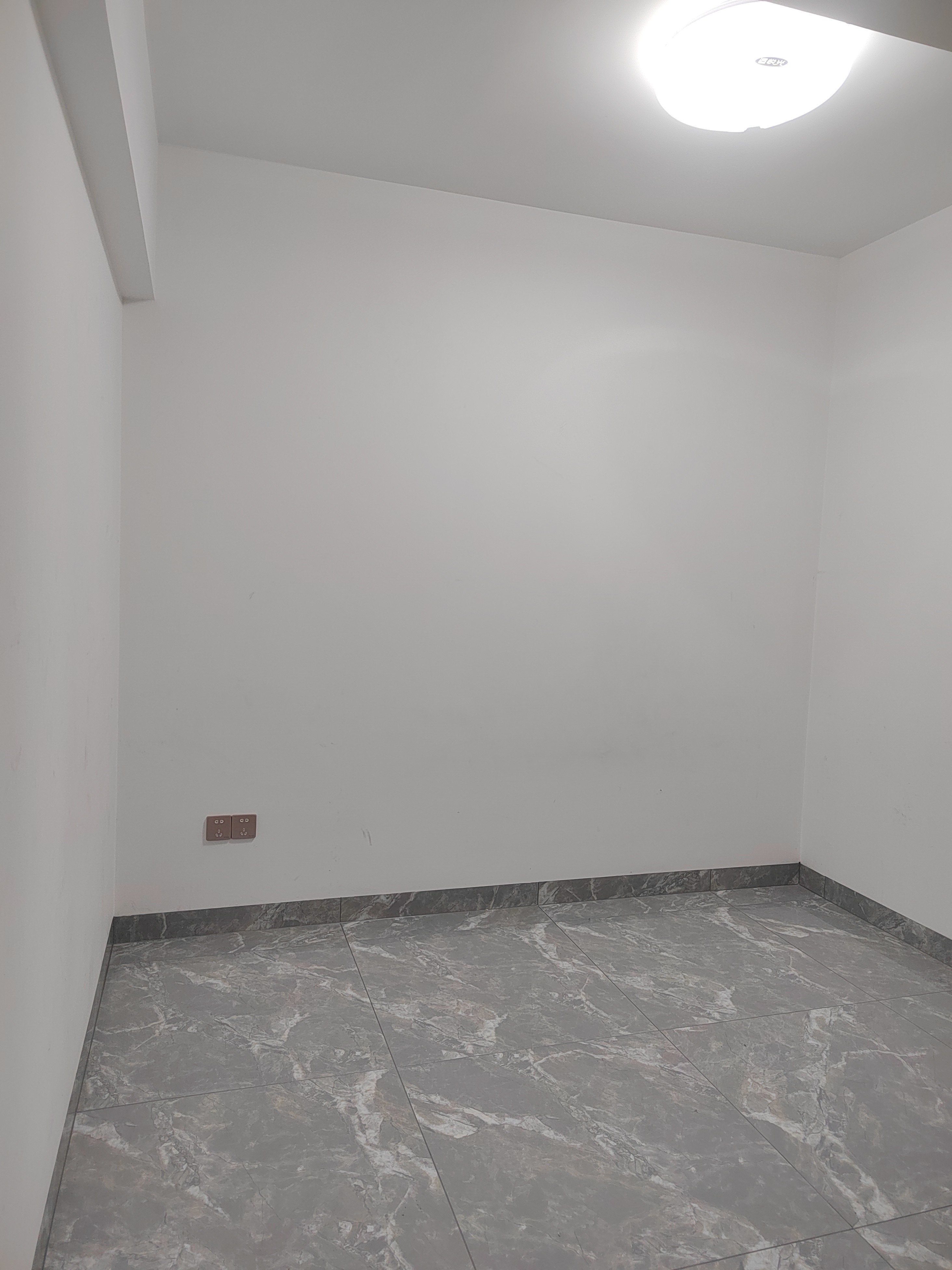 深圳英郡年华三期二手房房源图片