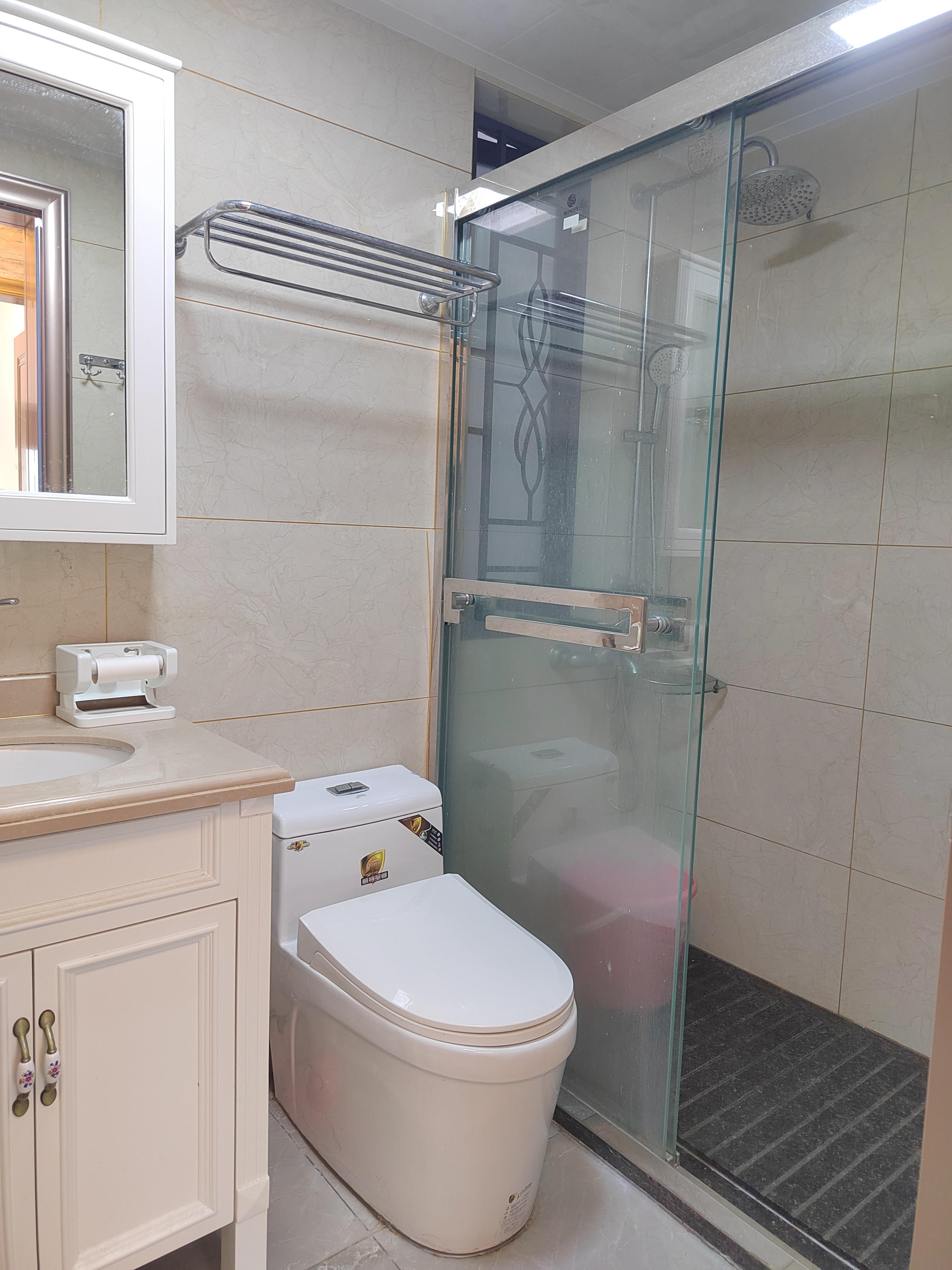 深圳英郡年华三期二手房房源图片