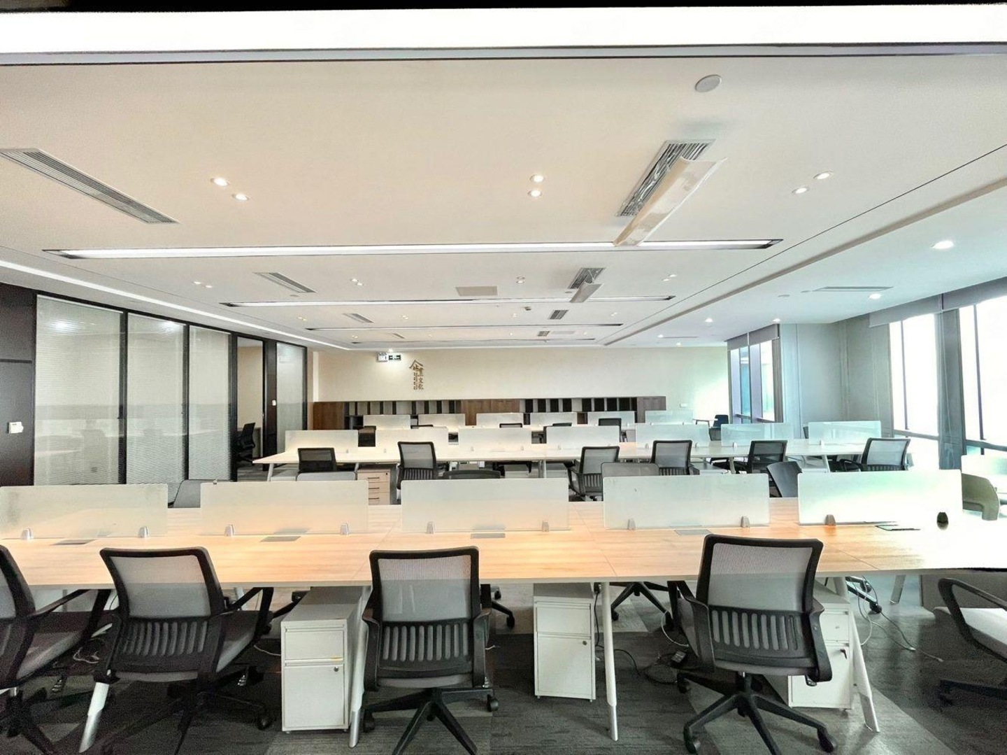 深圳荣超经贸中心二手房房源图片