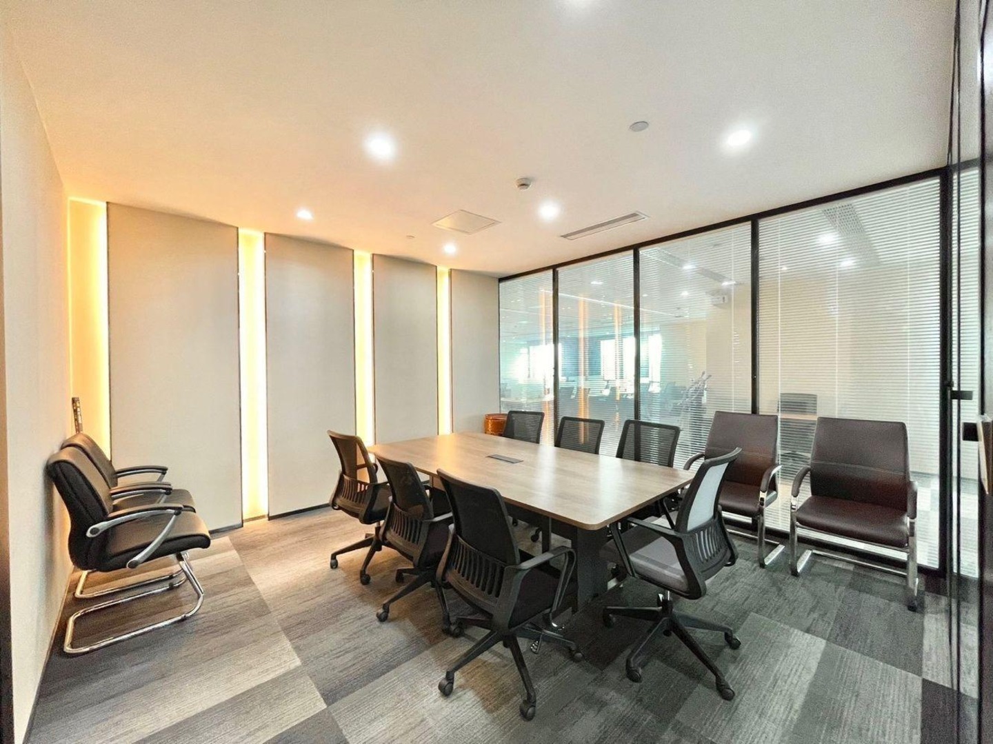 深圳荣超经贸中心二手房房源图片