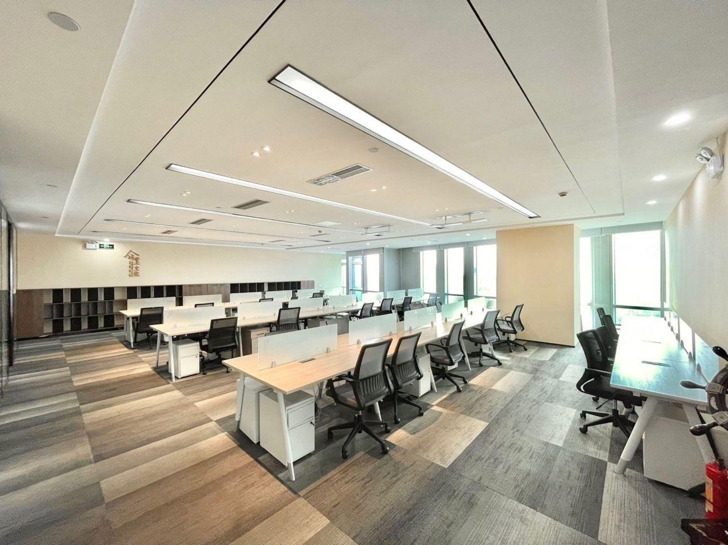 深圳荣超经贸中心二手房房源图片