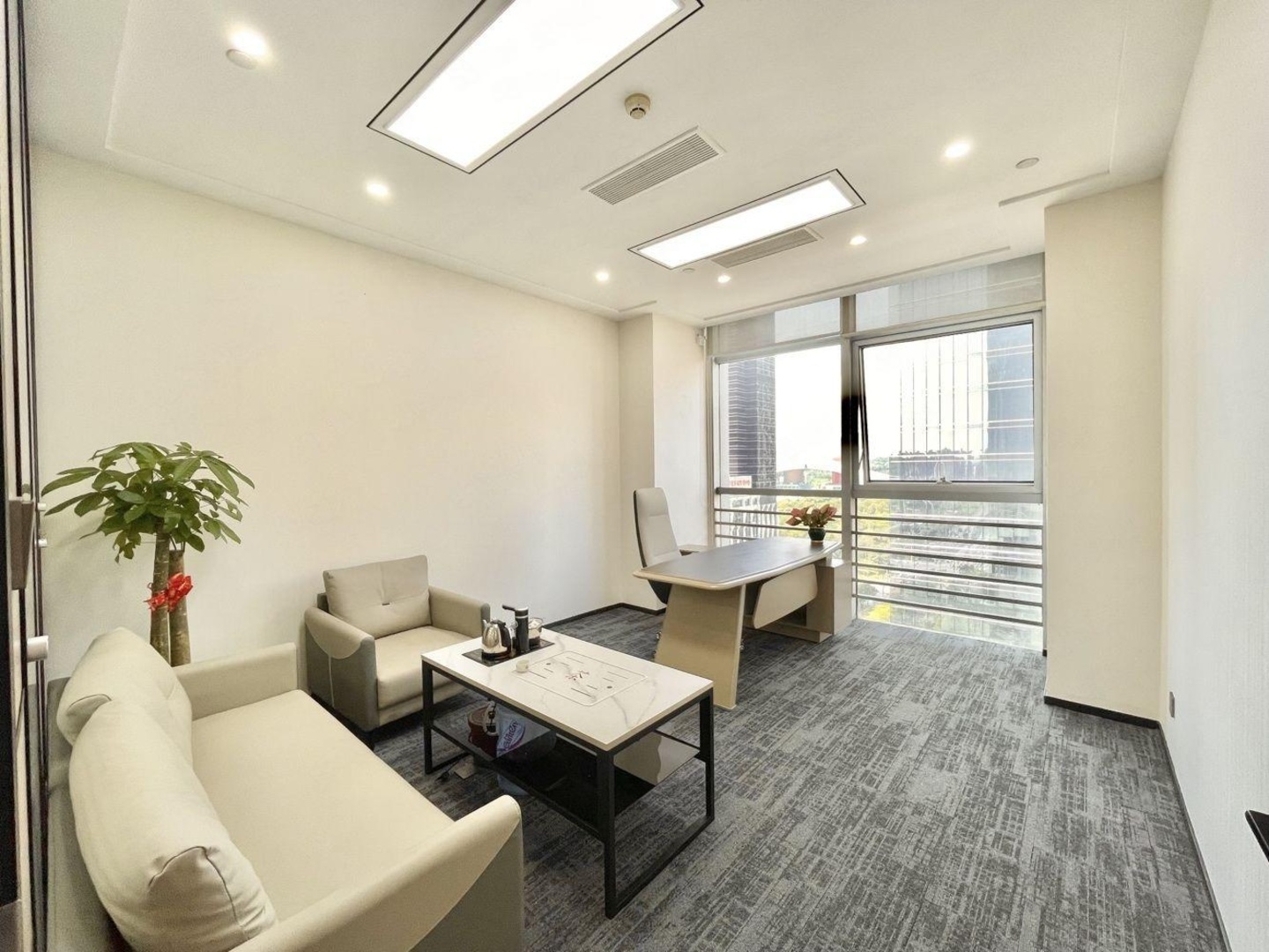 深圳中国凤凰大厦二手房房源图片