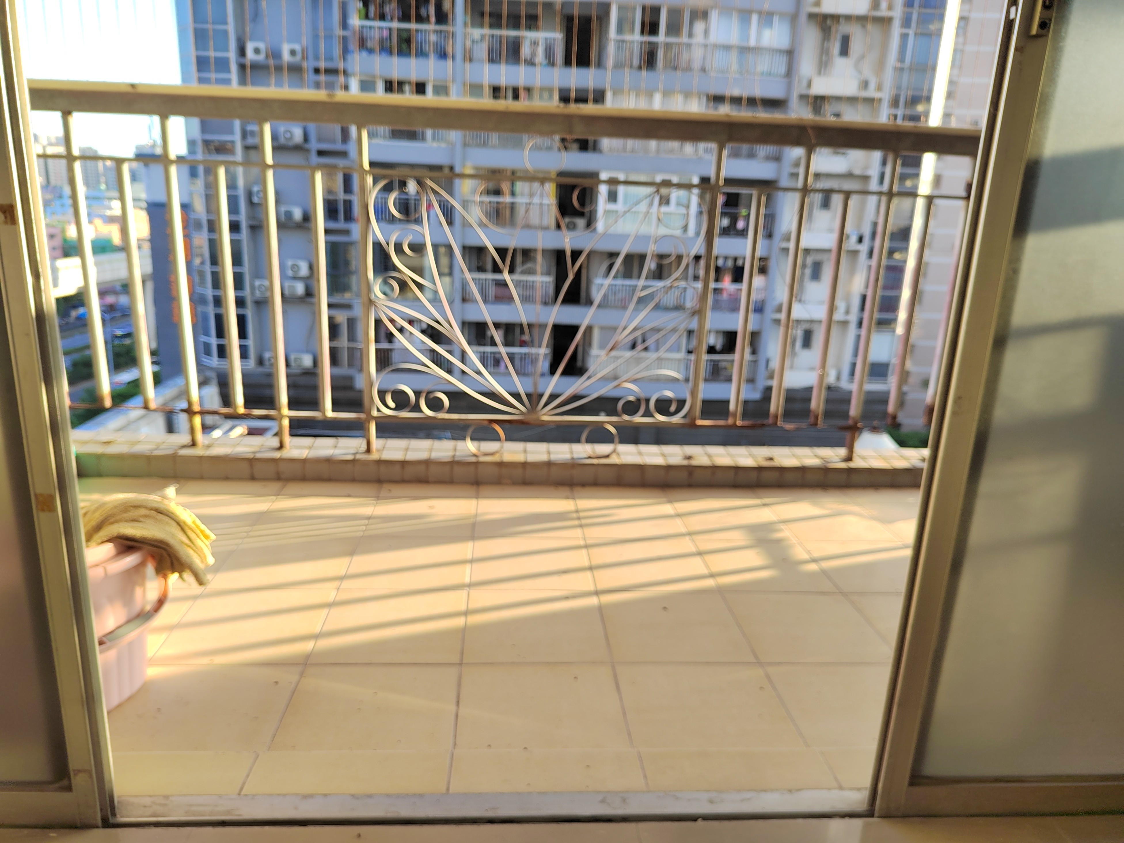 深圳信和爱琴居二手房房源图片