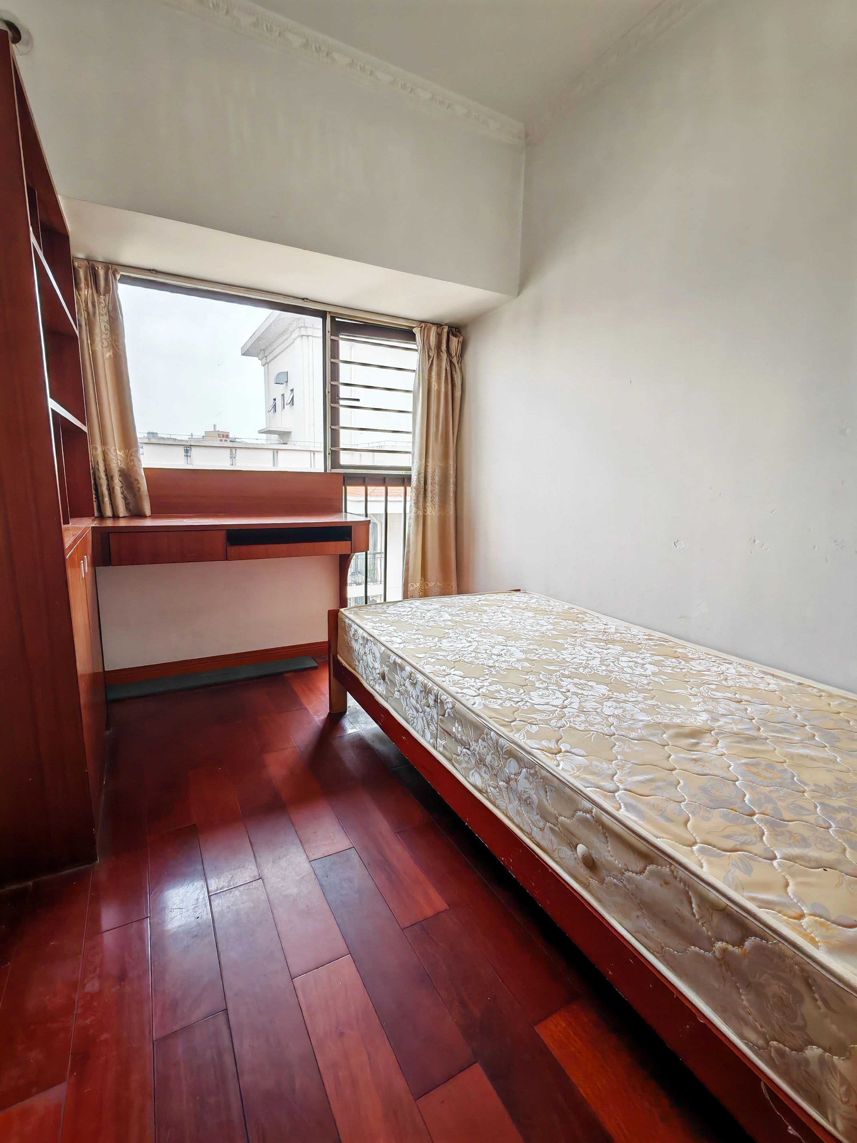 深圳英郡年华花园一期二手房房源图片