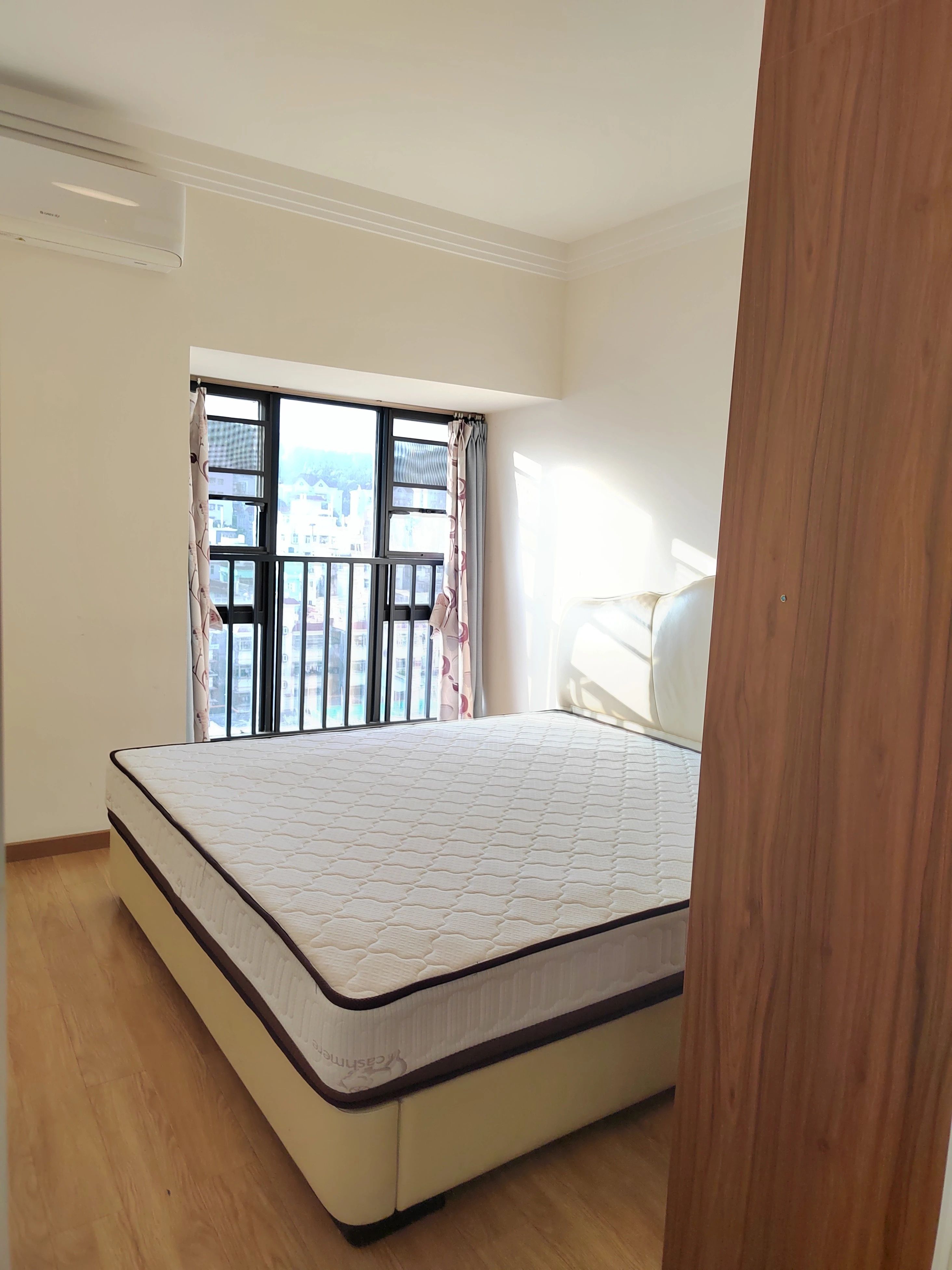 深圳倚龙华庭二手房房源图片