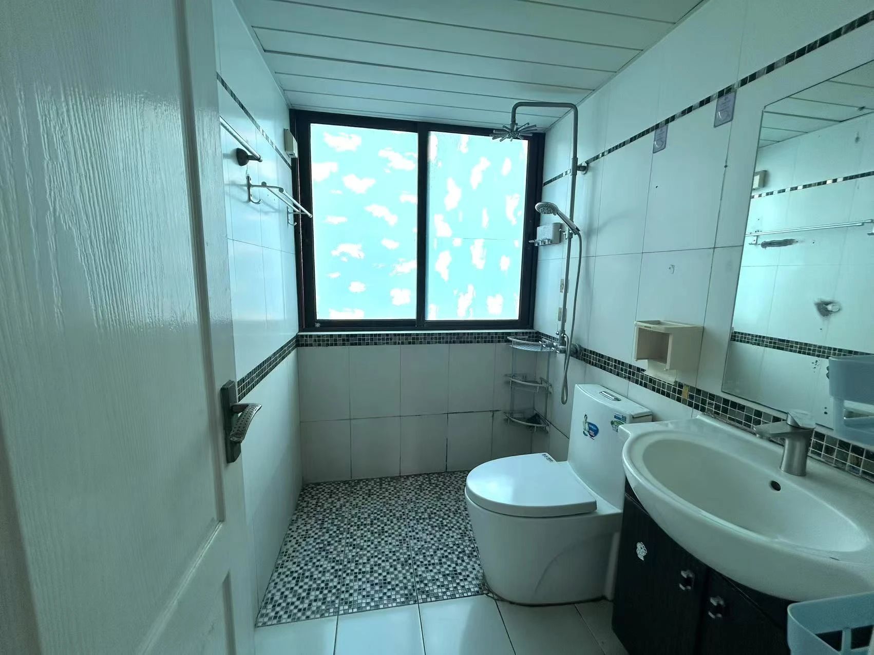 深圳英郡年华二手房房源图片