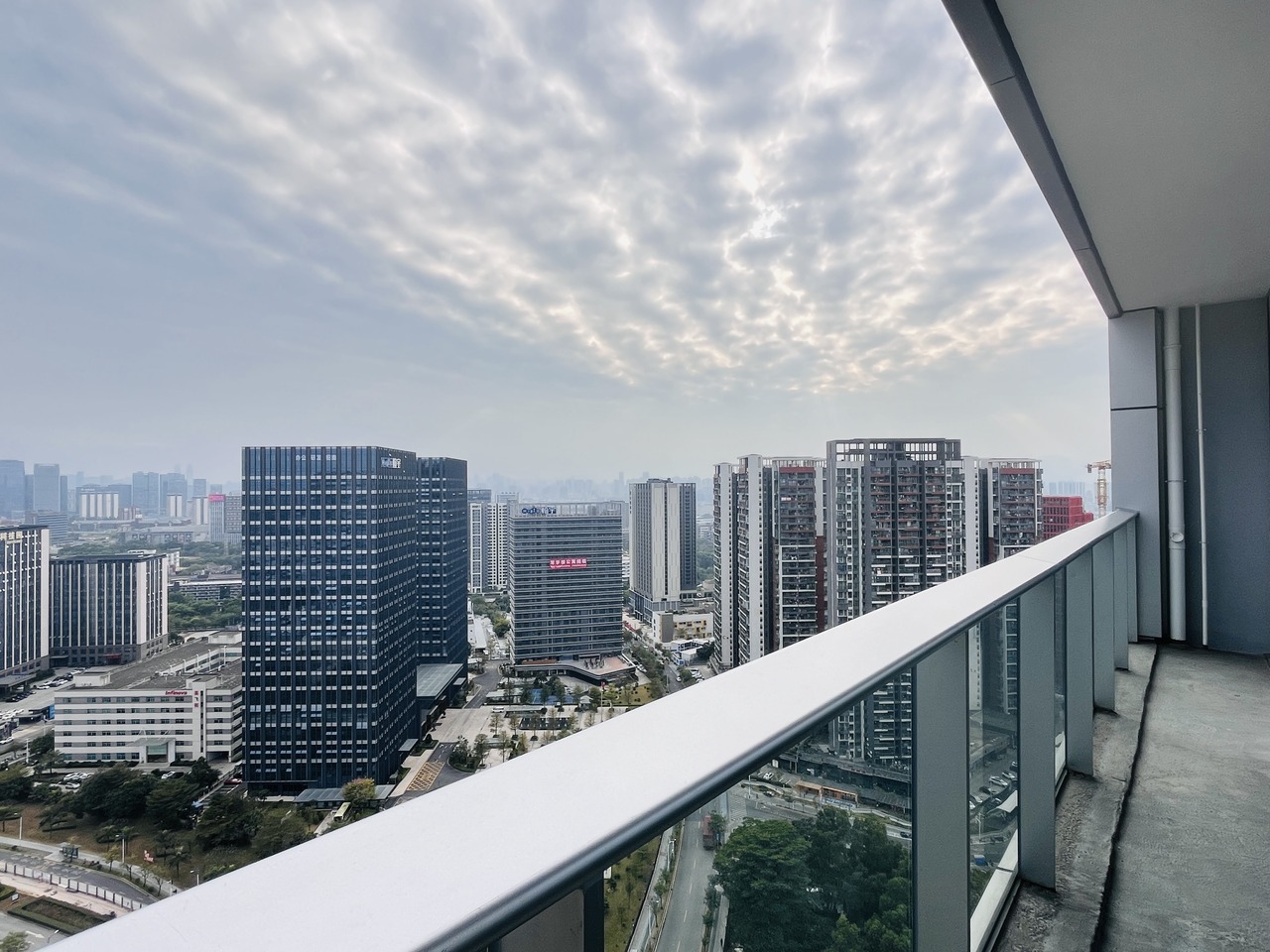 深圳荣超新时代广场二手房房源图片