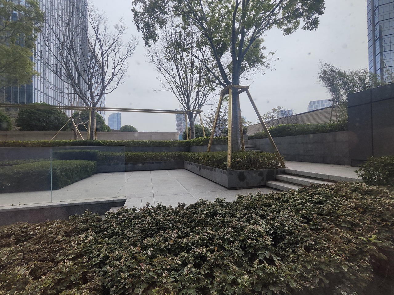 深圳前海鸿荣源中心二手房房源图片