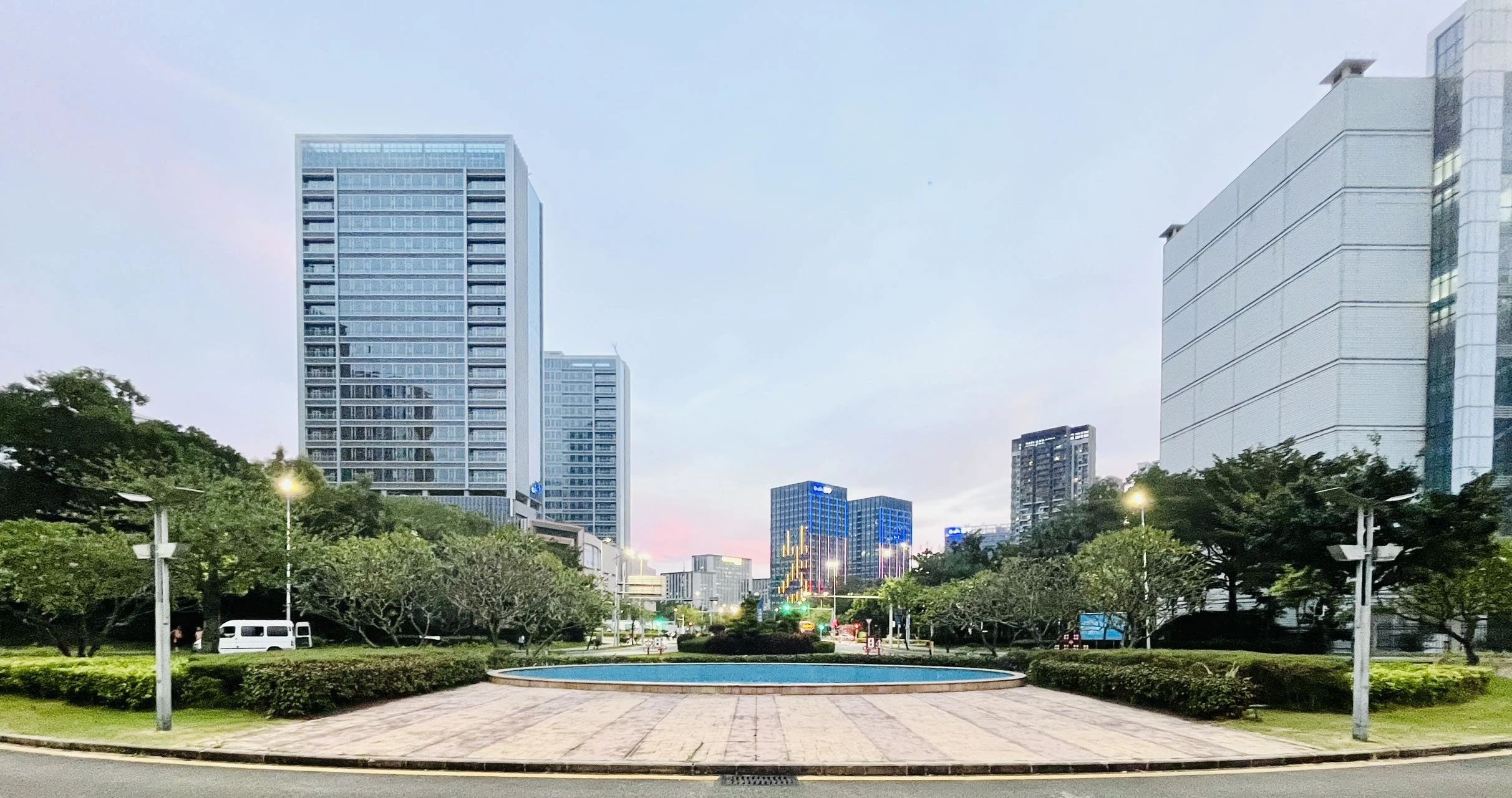 深圳荣超新时代广场二手房房源图片