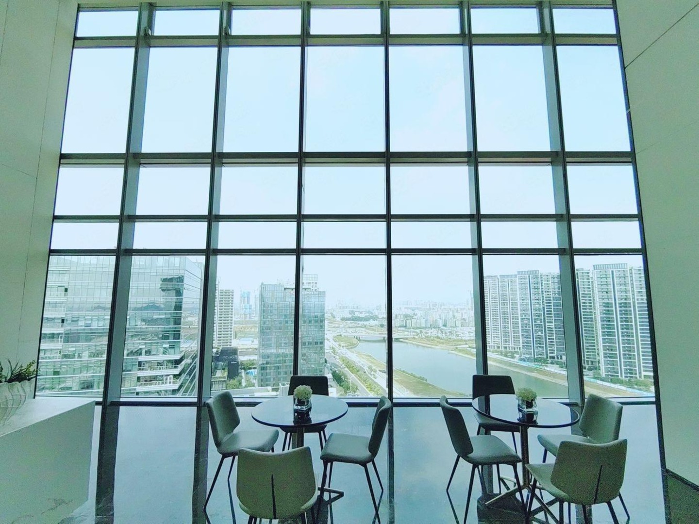 深圳会展湾中港广场二手房房源图片