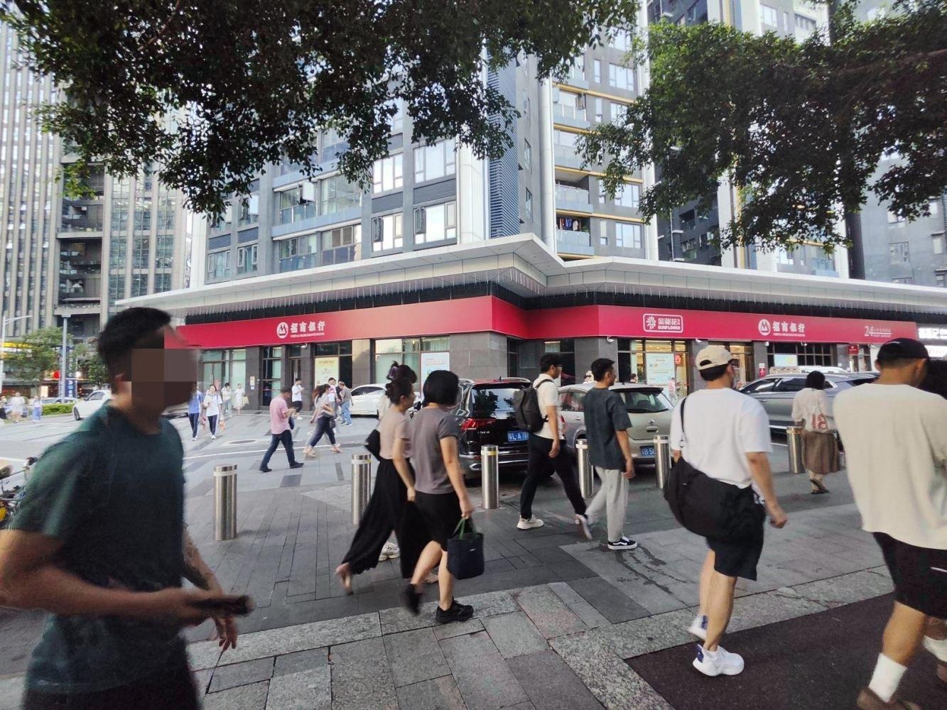 深圳西丽宝能城商铺二手房房源图片