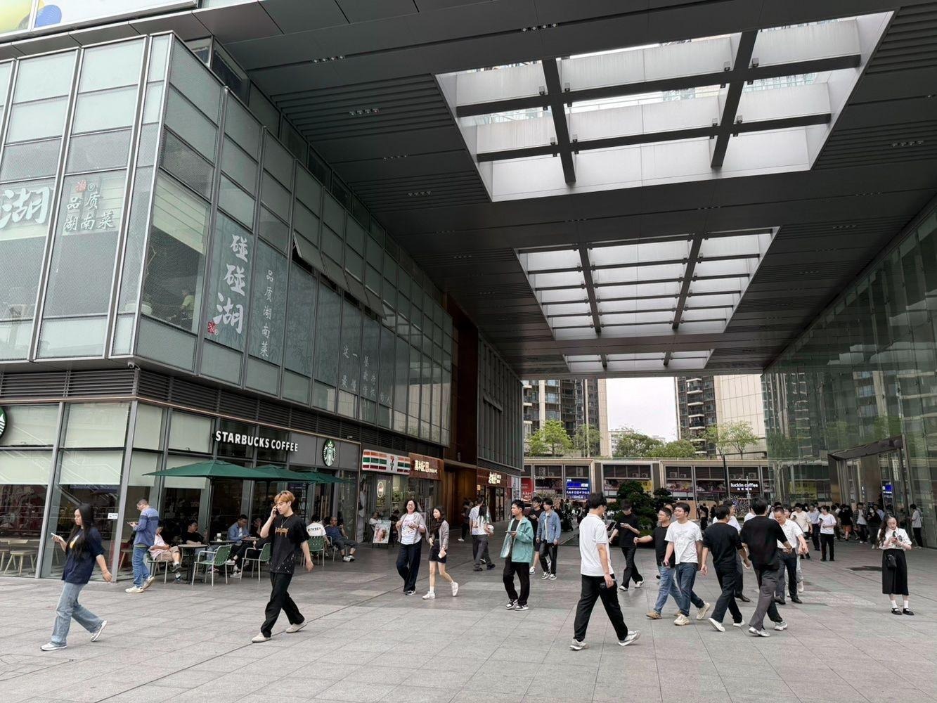 深圳鸿荣源博誉府民田路二手房房源图片