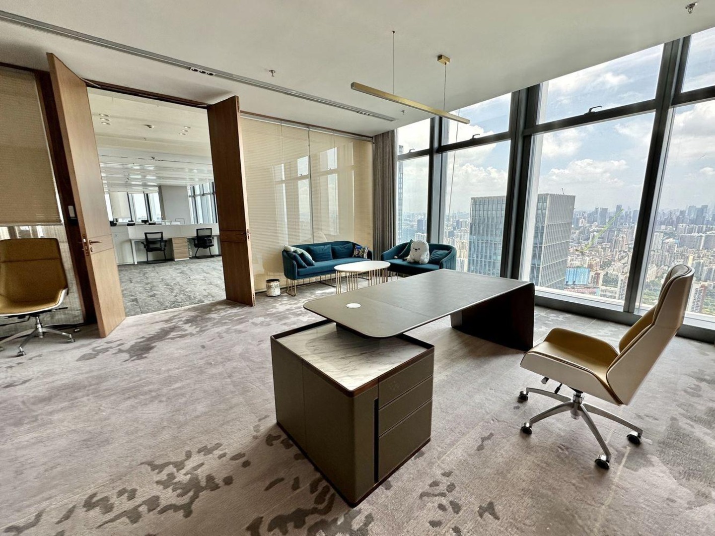 深圳卓越后海中心二手房房源图片