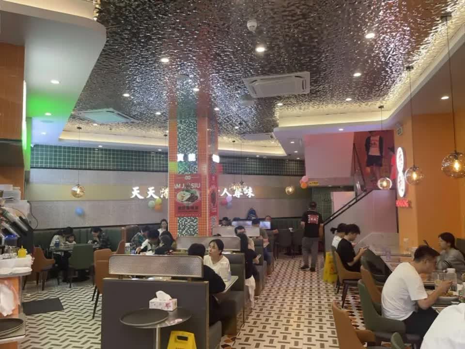 深圳西丽宝能城商铺二手房房源图片