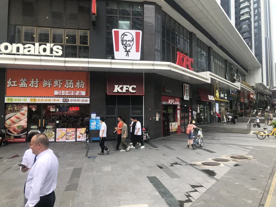 深圳宝能城美食街区二手房房源图片