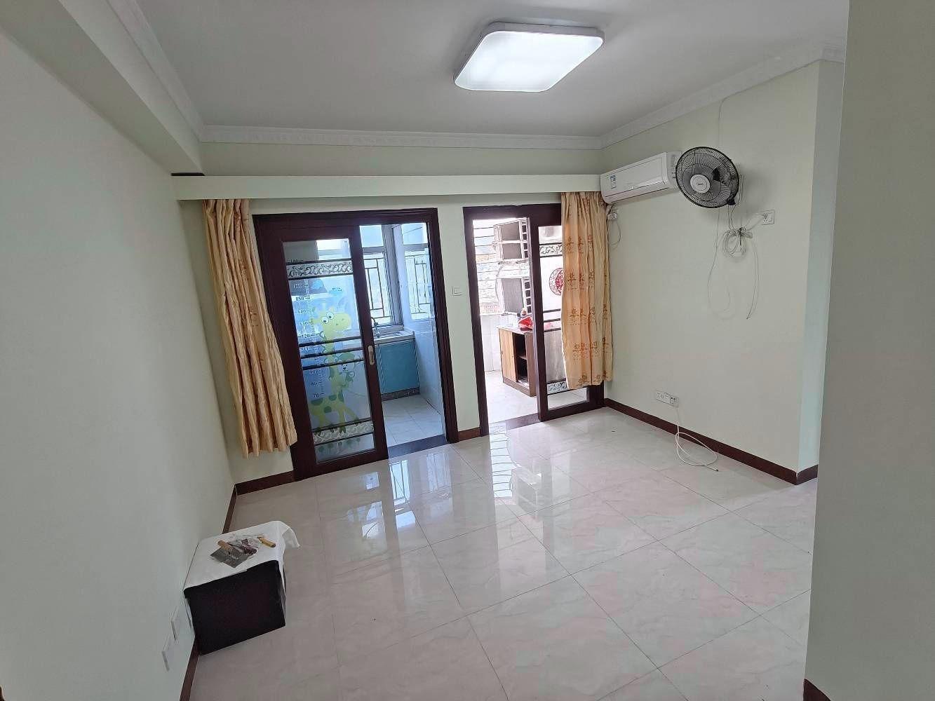 深圳庐山花园二手房房源图片