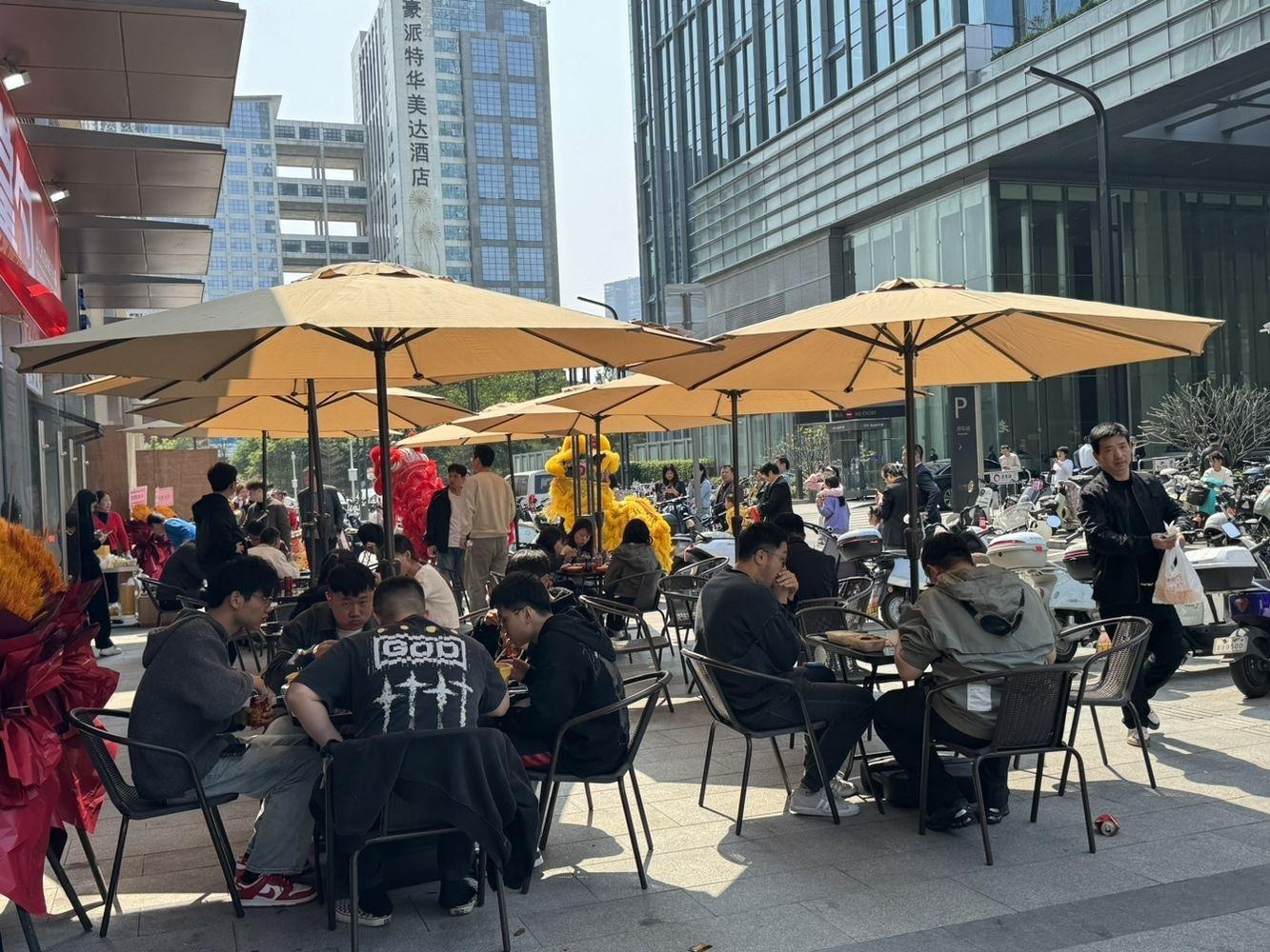 深圳鸿荣源博誉府民田路商铺二手房房源图片