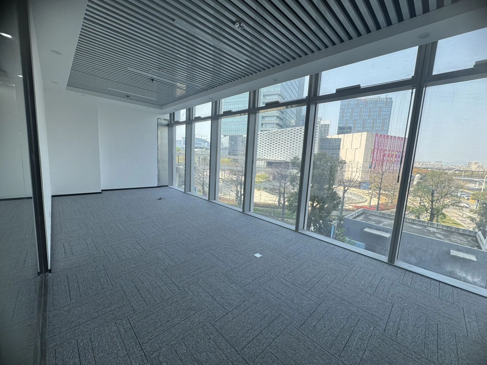 深圳会展湾中港广场二手房房源图片
