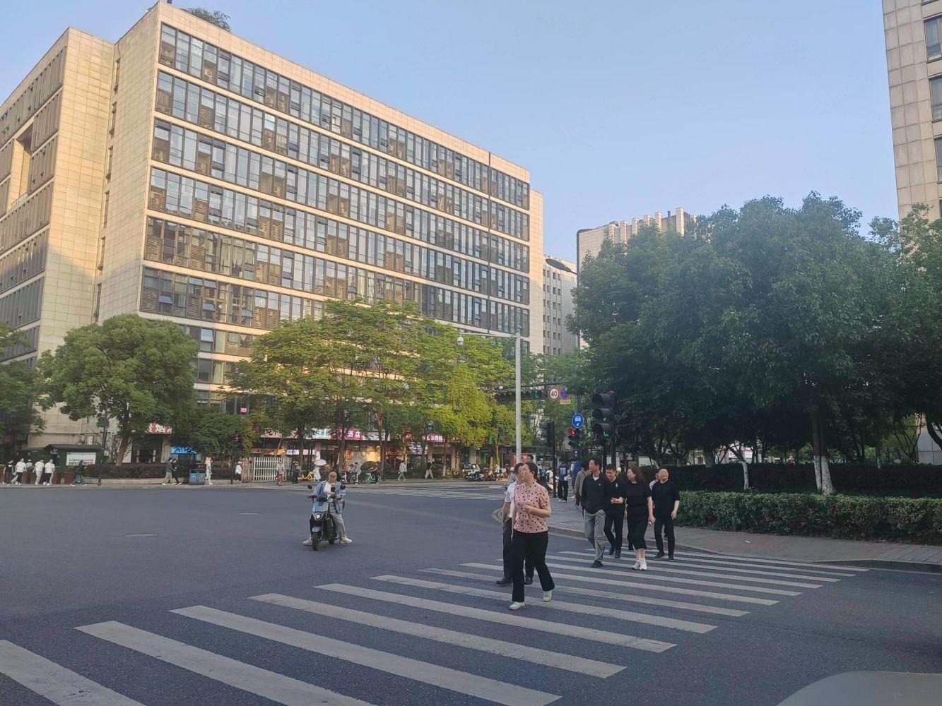 深圳中信龙盛广场商铺二手房房源图片