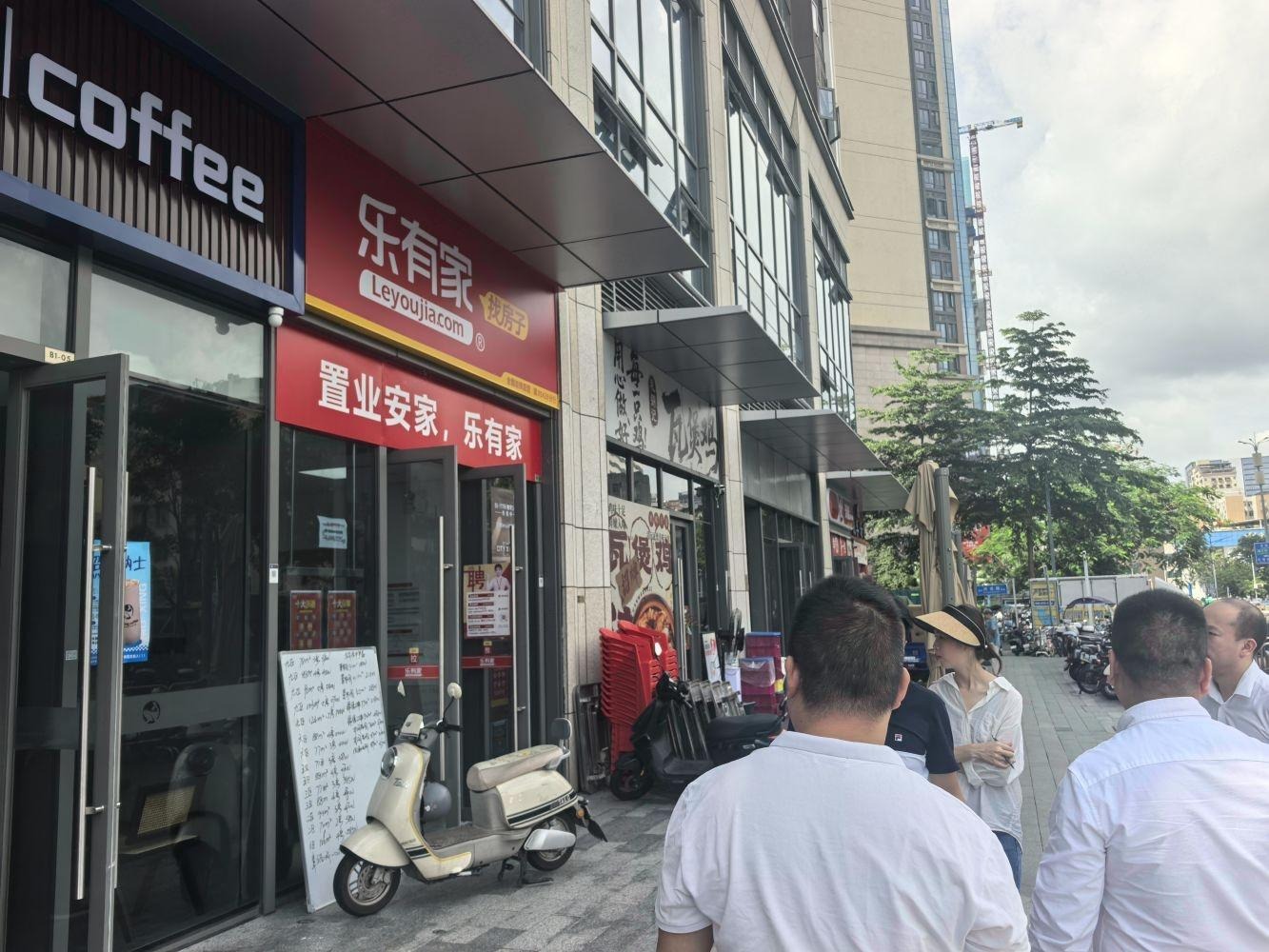 深圳鸿荣源壹成中心花园二手房房源图片