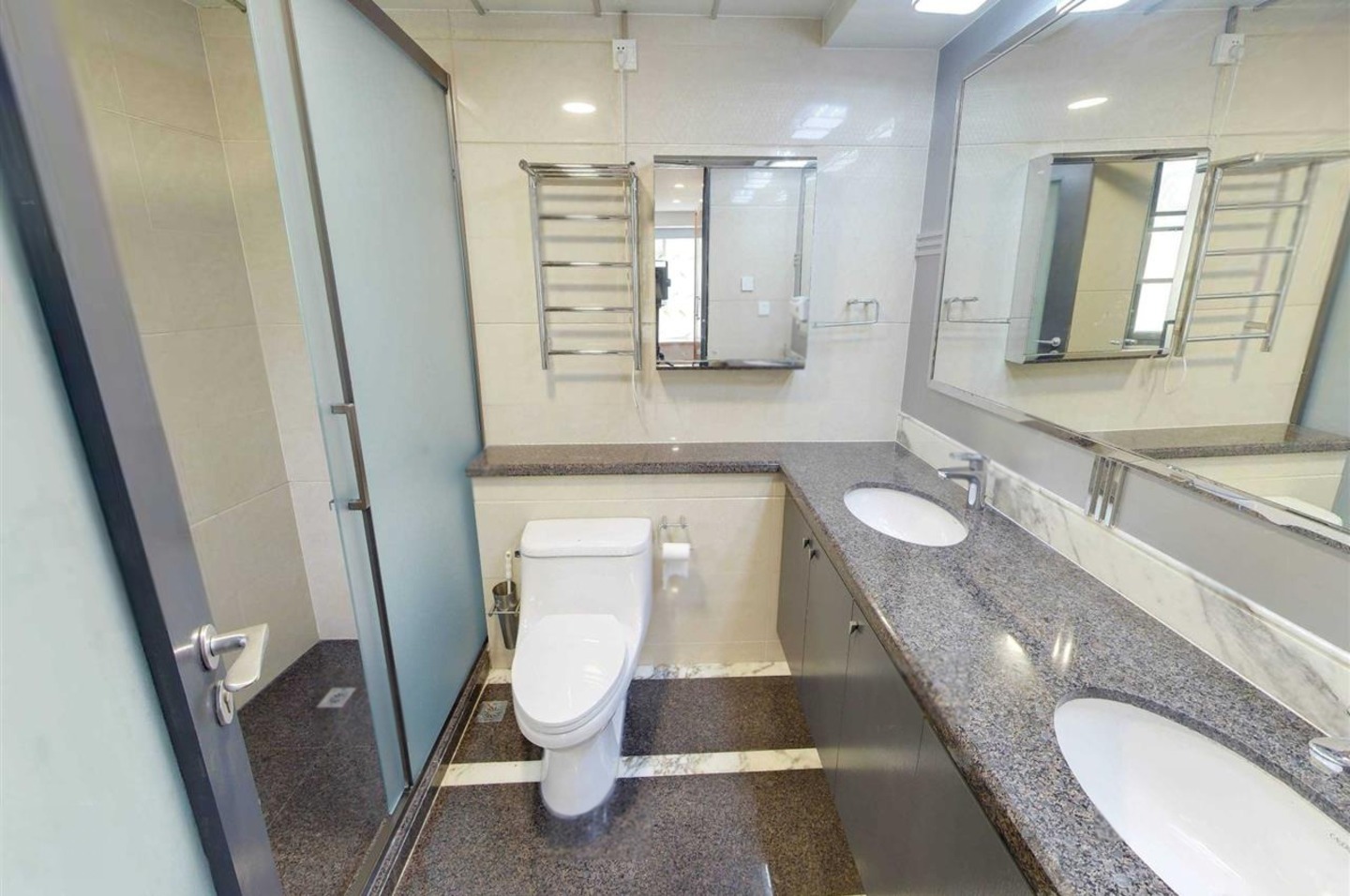 深圳海月花园二手房房源图片