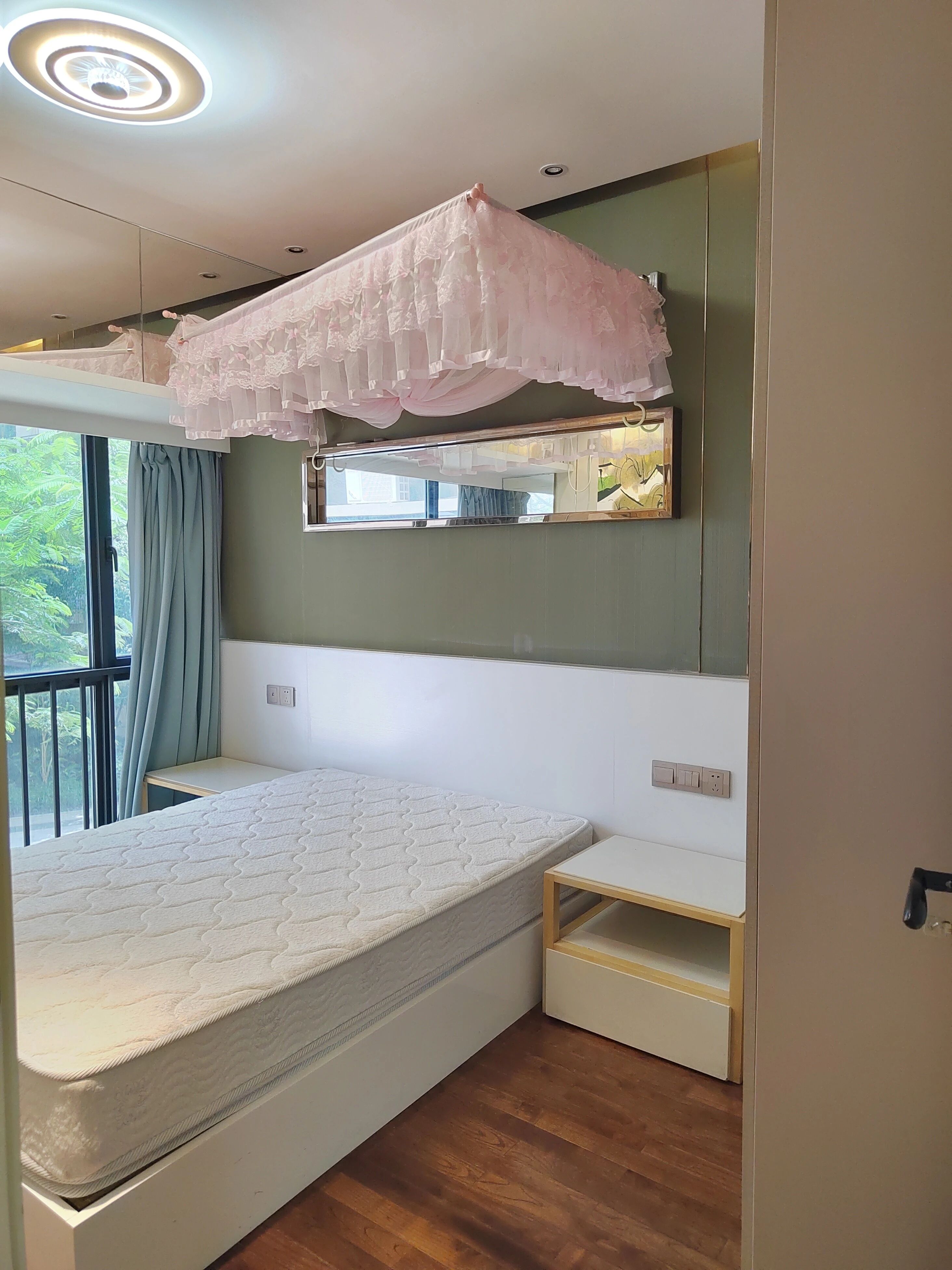 深圳英郡年华三期二手房房源图片