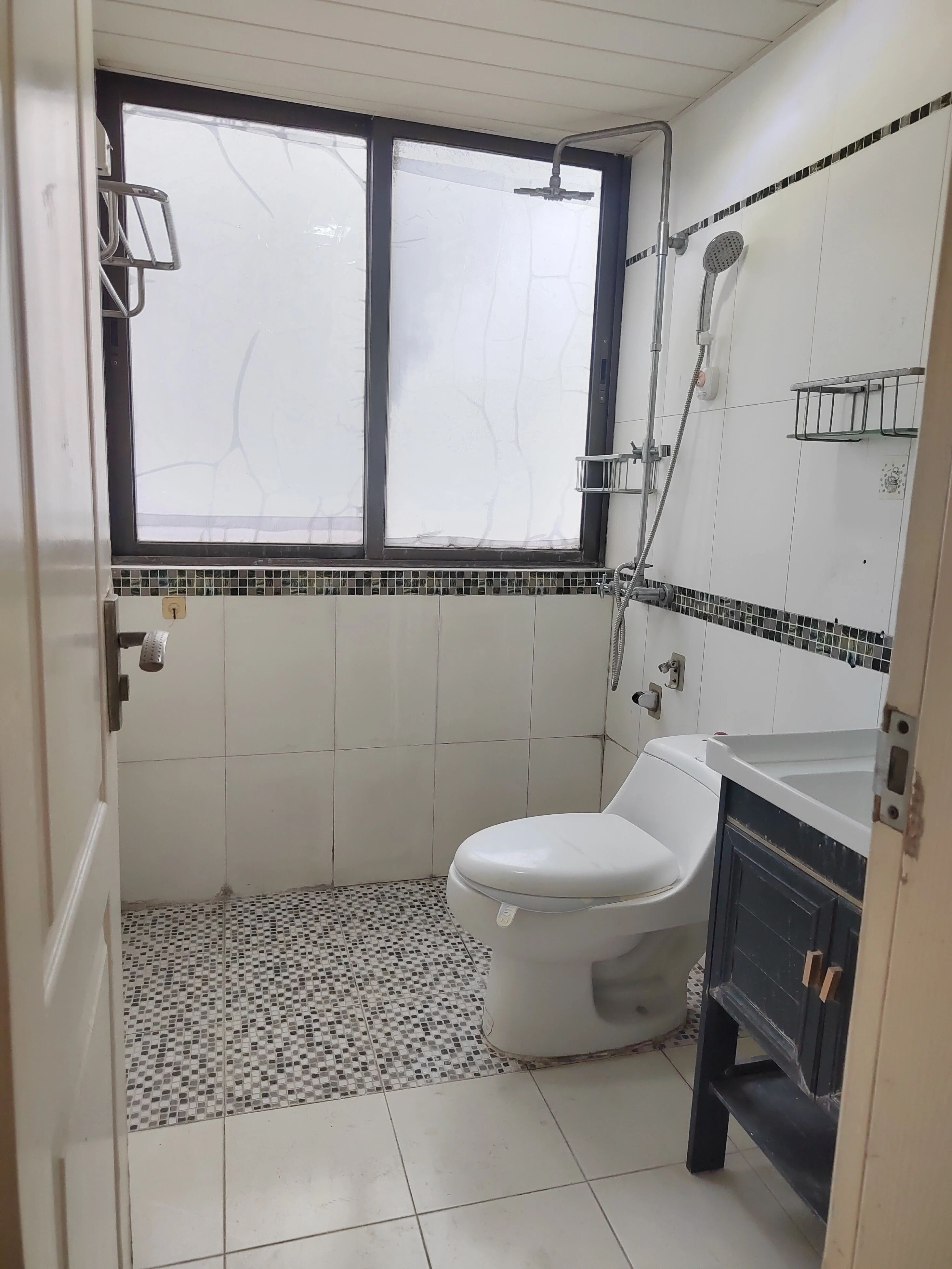 深圳英郡年华花园一期二手房房源图片