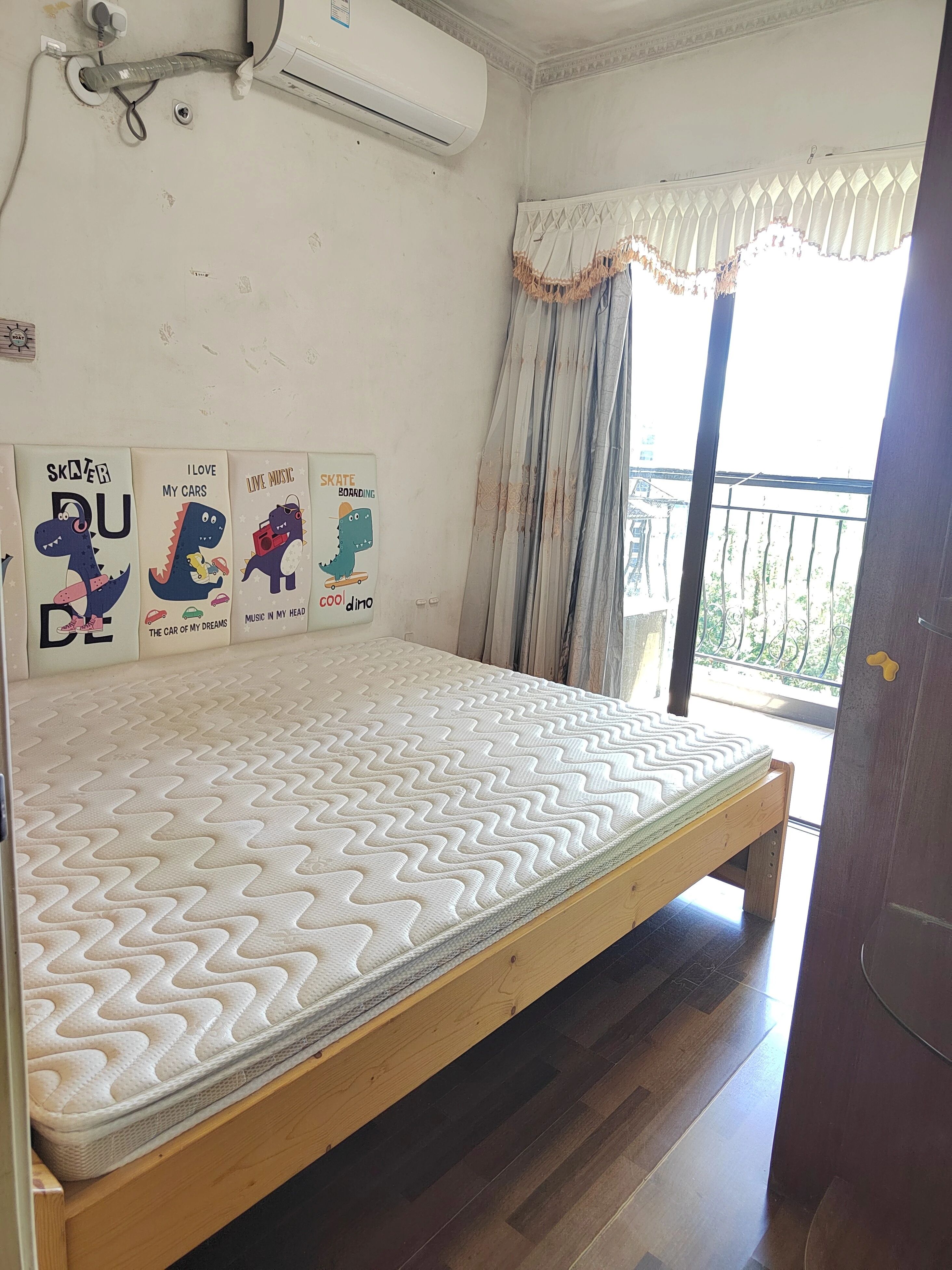 深圳英郡年华花园一期二手房房源图片