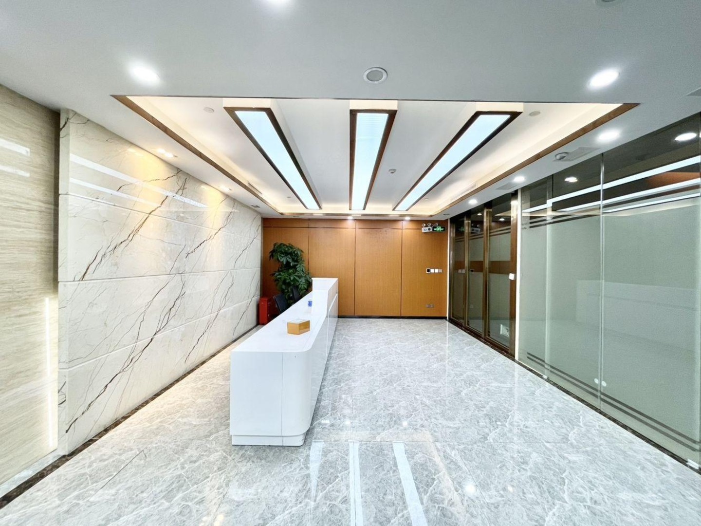 深圳新世界中心二手房房源图片