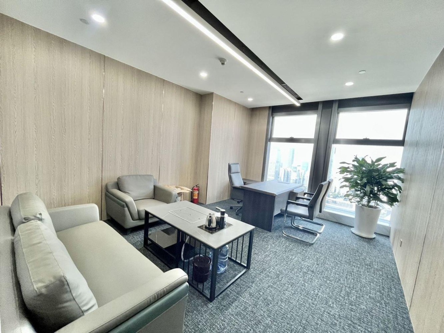 深圳前海鸿荣源中心二手房房源图片