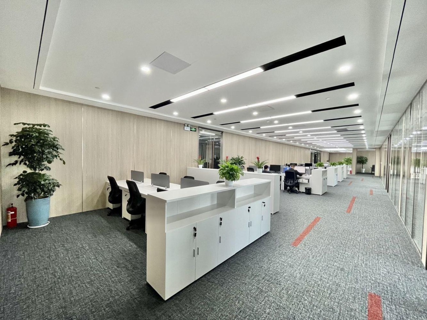 深圳前海鸿荣源中心二手房房源图片