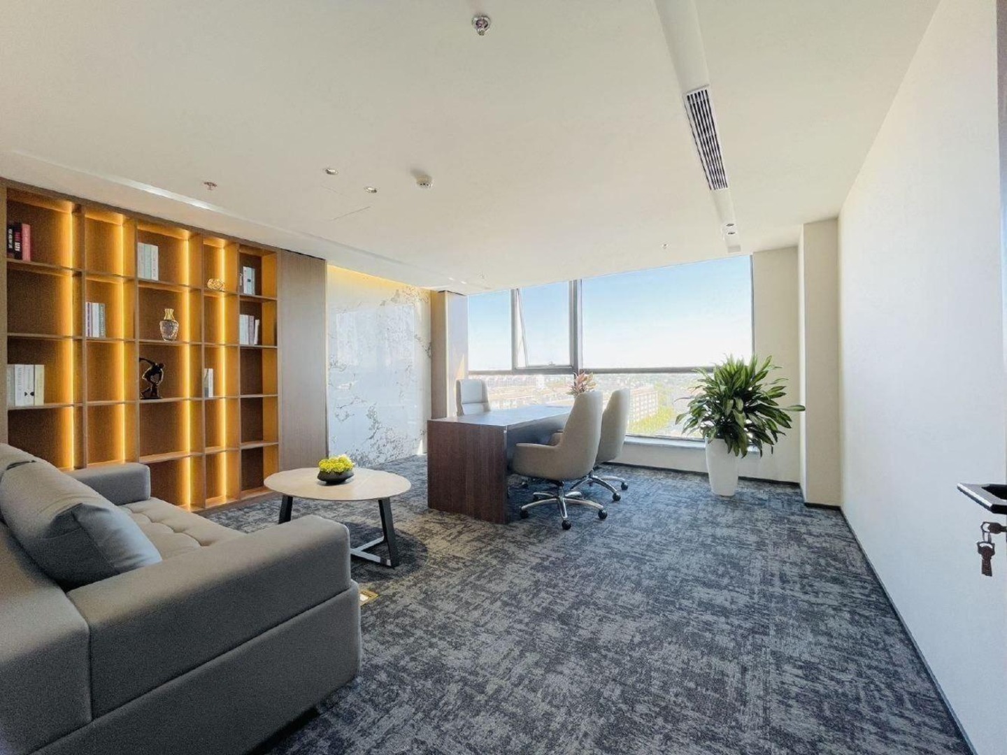 深圳前海卓越宝中时代广场二手房房源图片