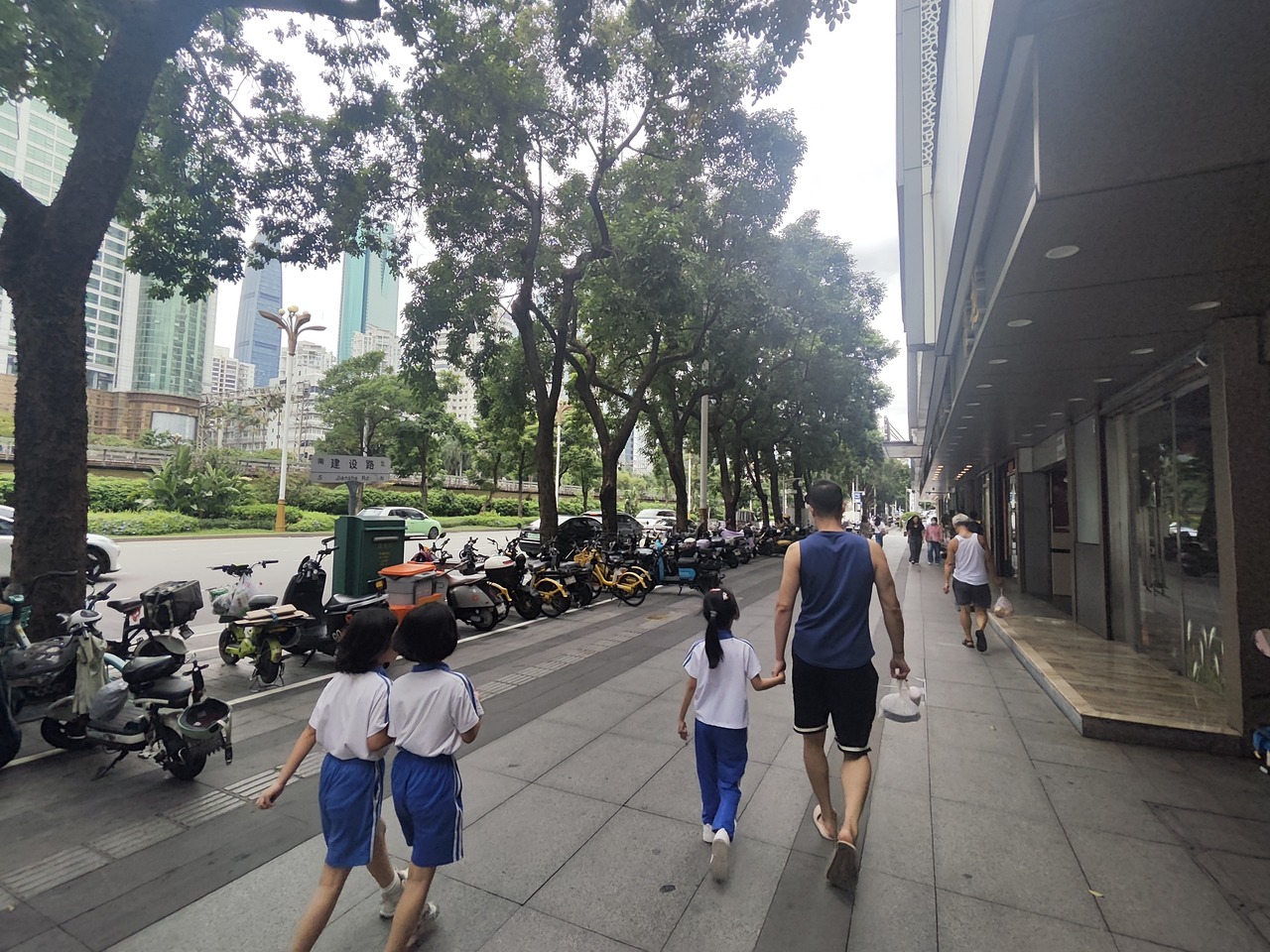深圳金光华广场二手房房源图片