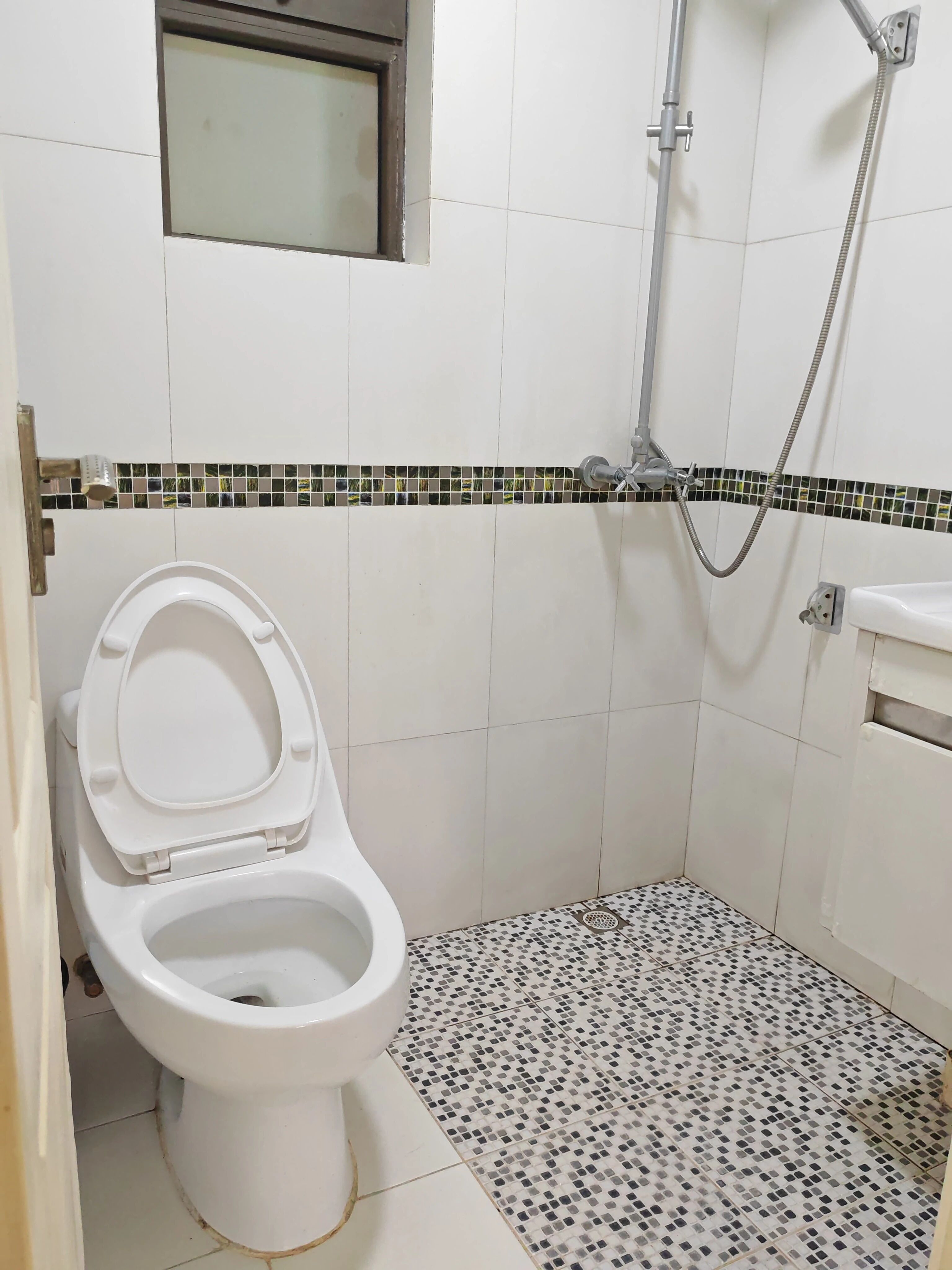 深圳英郡年华花园一期二手房房源图片