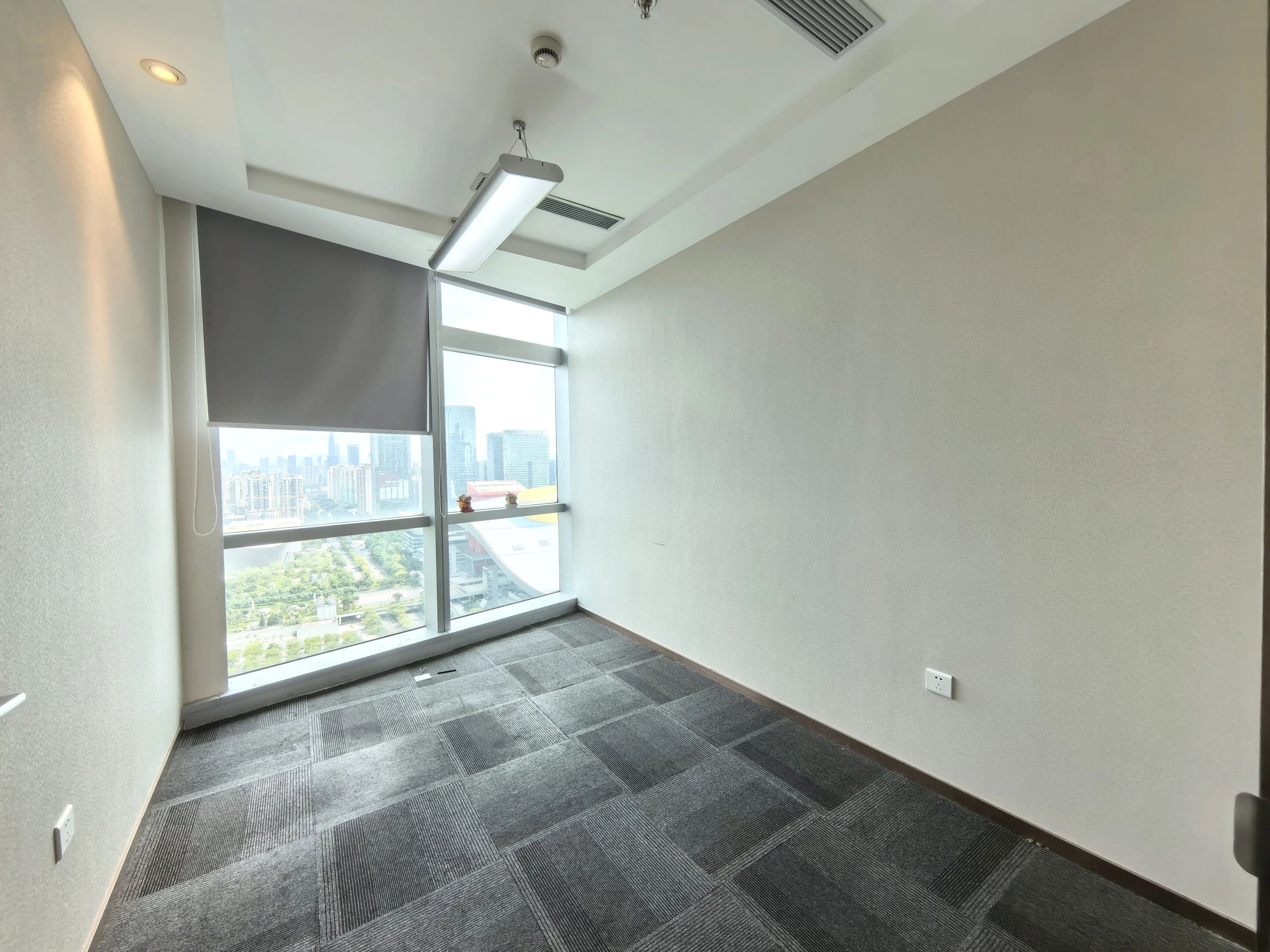 深圳新世界中心二手房房源图片