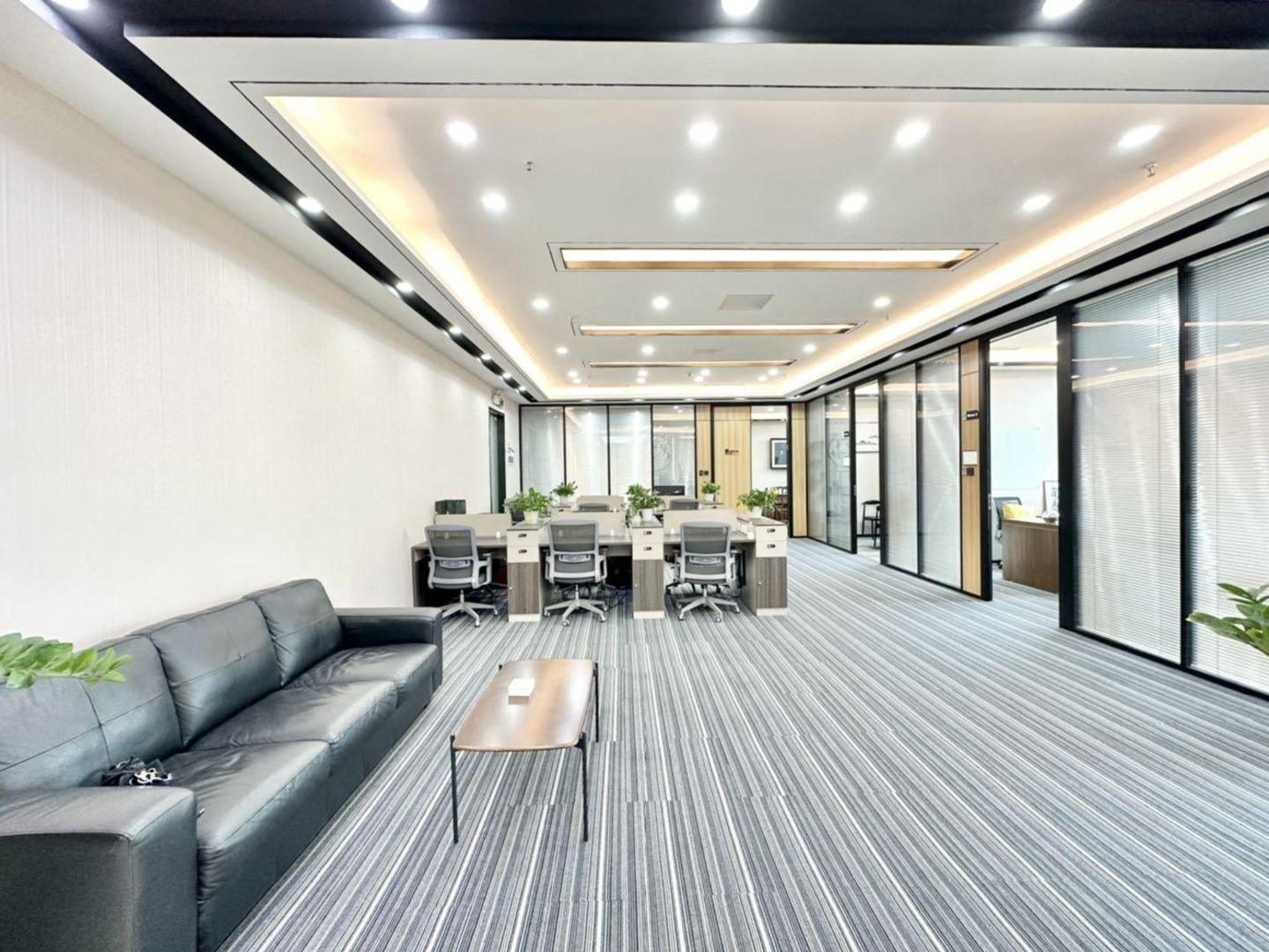 深圳卓越世纪中心二手房房源图片