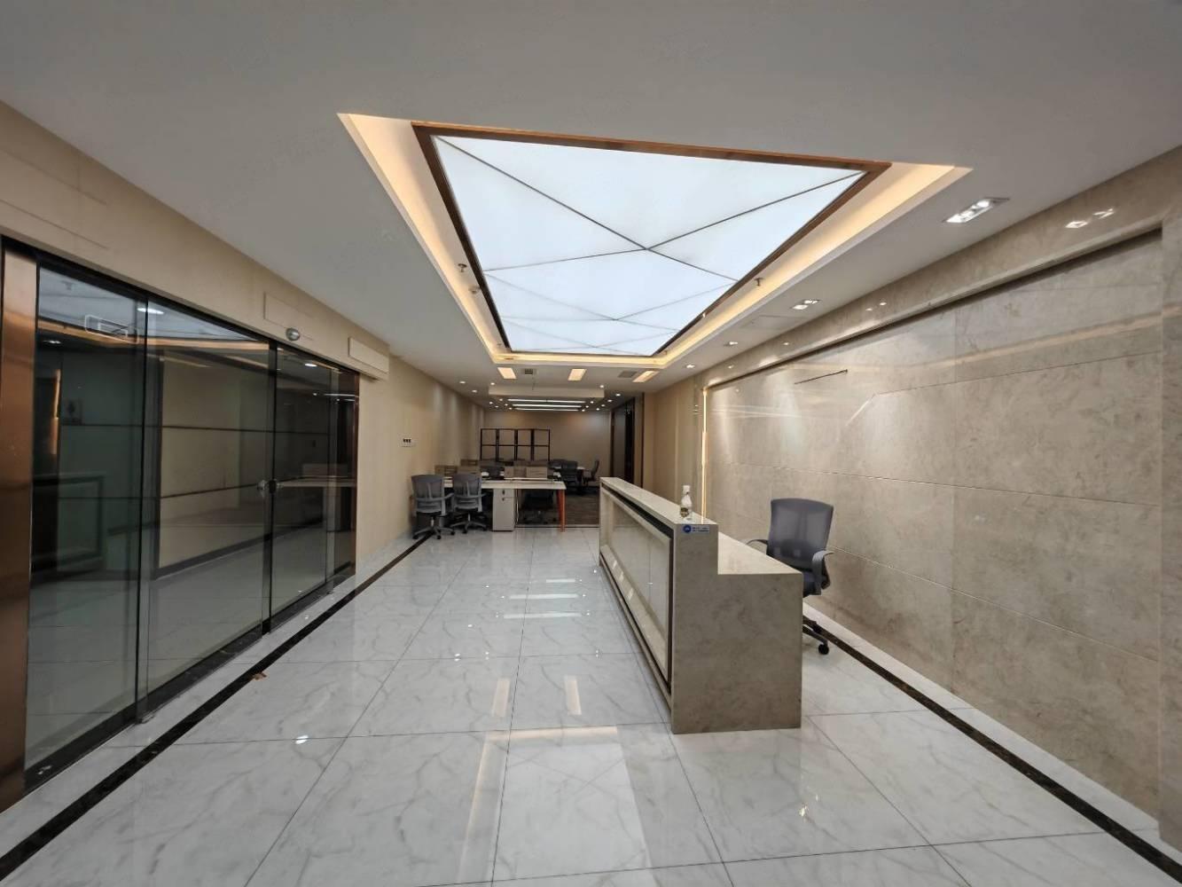 深圳荣超经贸中心二手房房源图片