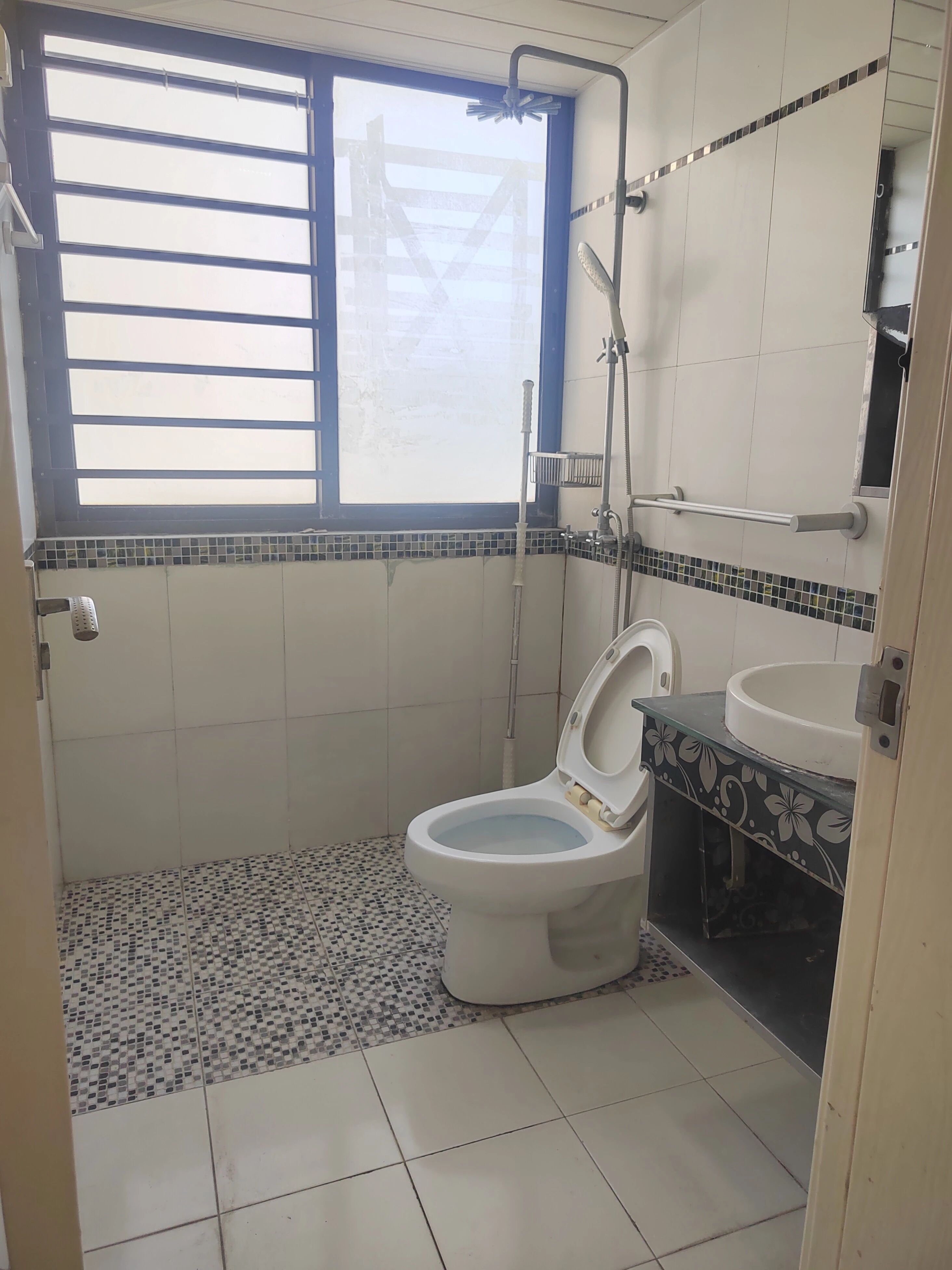 深圳英郡年华花园一期二手房房源图片