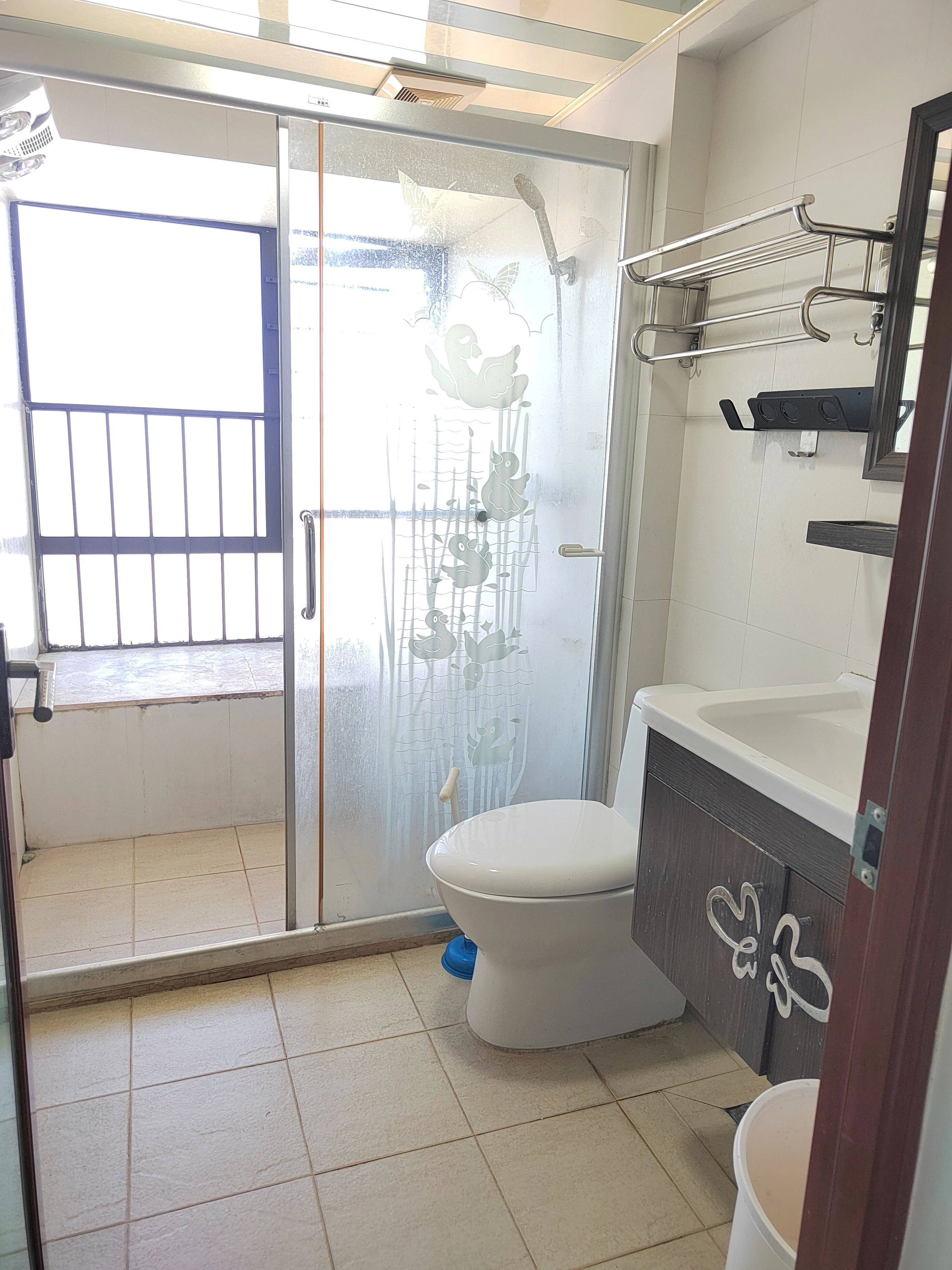 深圳英郡年华花园一期二手房房源图片