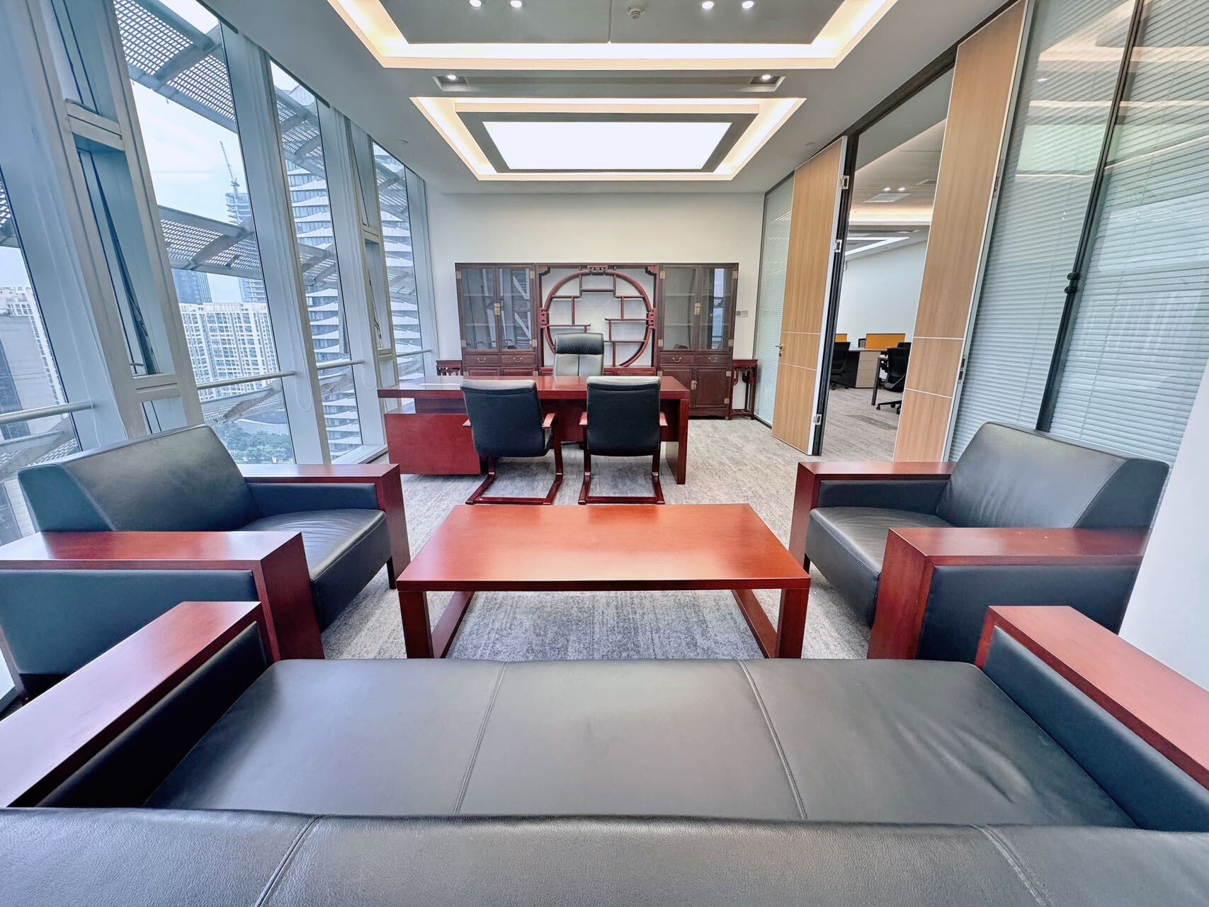 深圳荣超经贸中心二手房房源图片