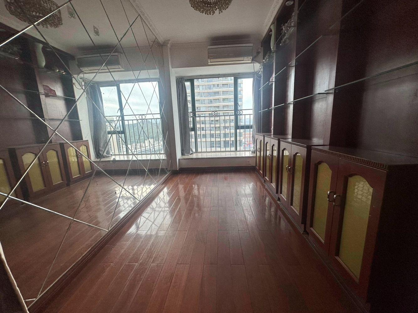 深圳新银座华庭二手房房源图片