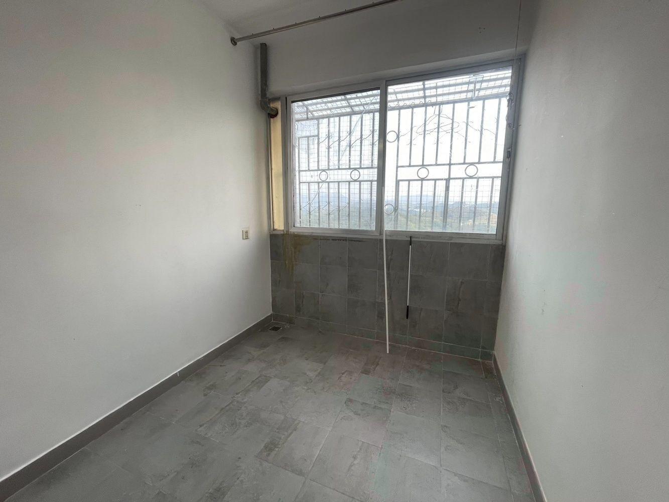 深圳庐山花园二手房房源图片