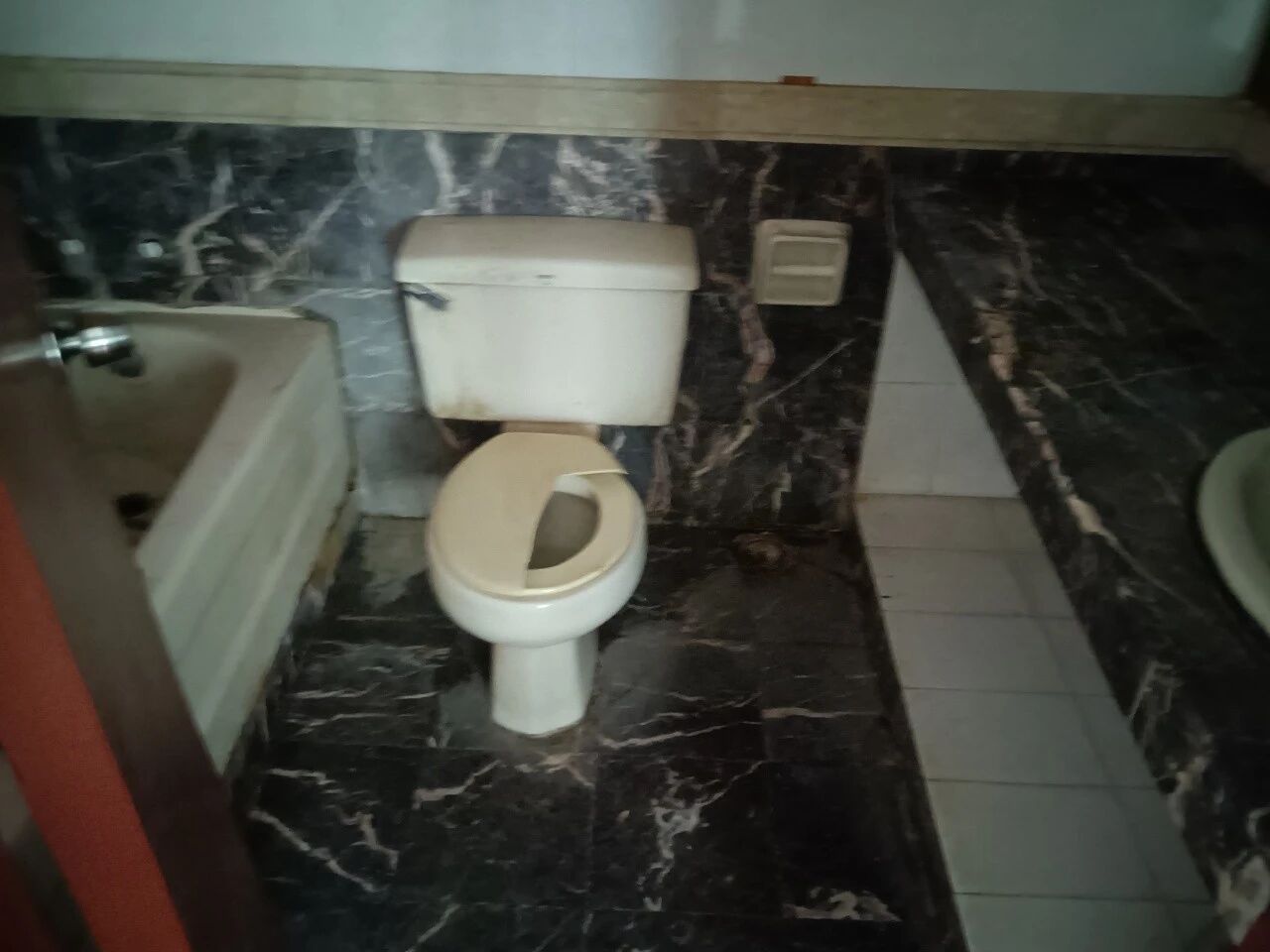 深圳云峰花园二手房房源图片