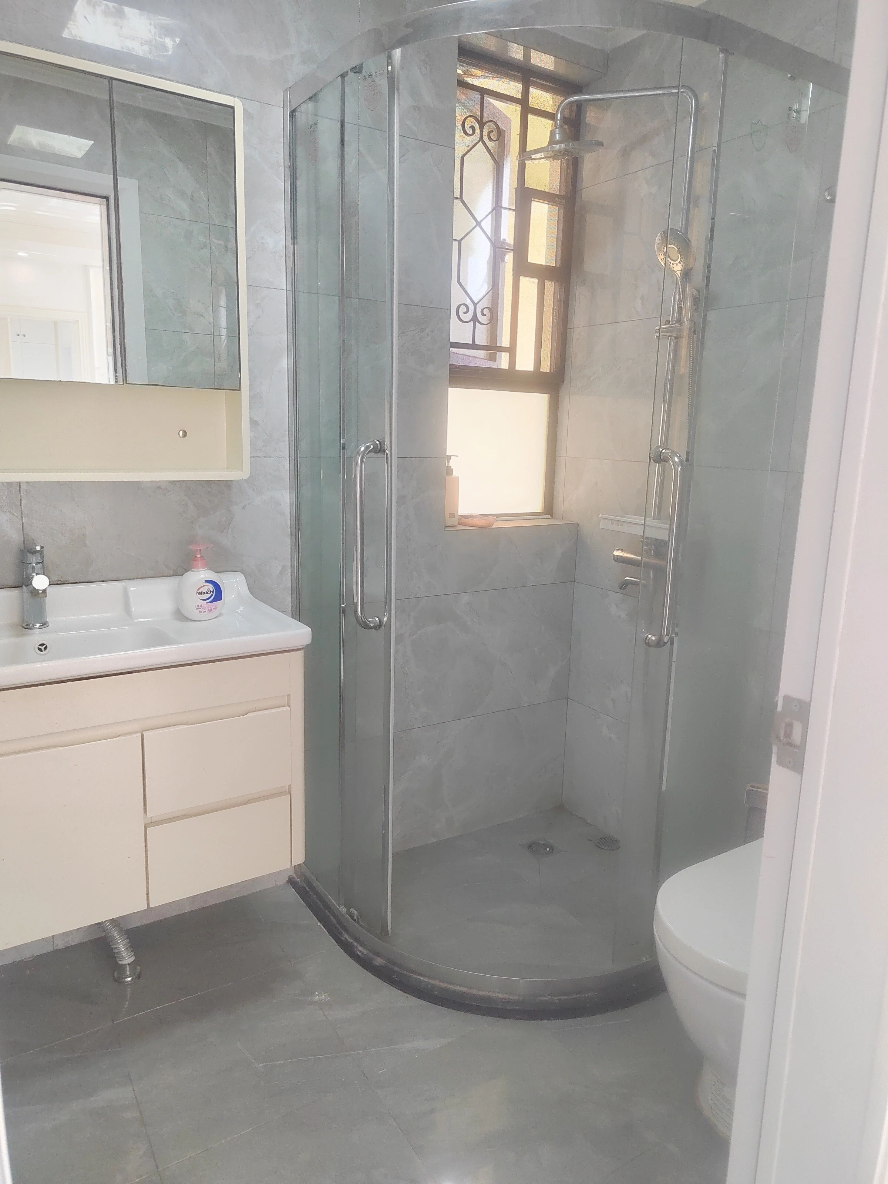 深圳联美新天地华府二手房房源图片