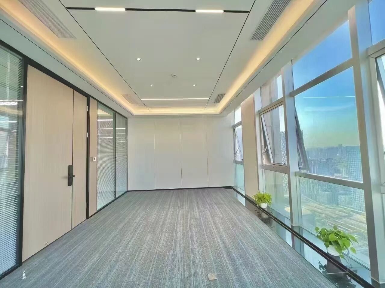 深圳荣超经贸中心二手房房源图片